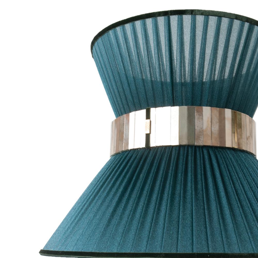 Wandhalterung 23 aus blauer Seide, antikem Messing, versilbertem Glas (Moderne) im Angebot