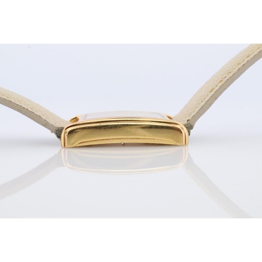 Tiffany Uhr. 18 Karat Gelbgold Tiffany & Co Tank-Uhr. Damen L 0430 750 Gold im Zustand „Gut“ in Port Charlotte, FL