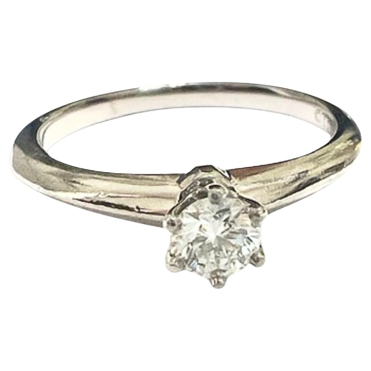 Tiffany & Co 0,23 ct Diamants  Ensemble solitaire et bague en vente
