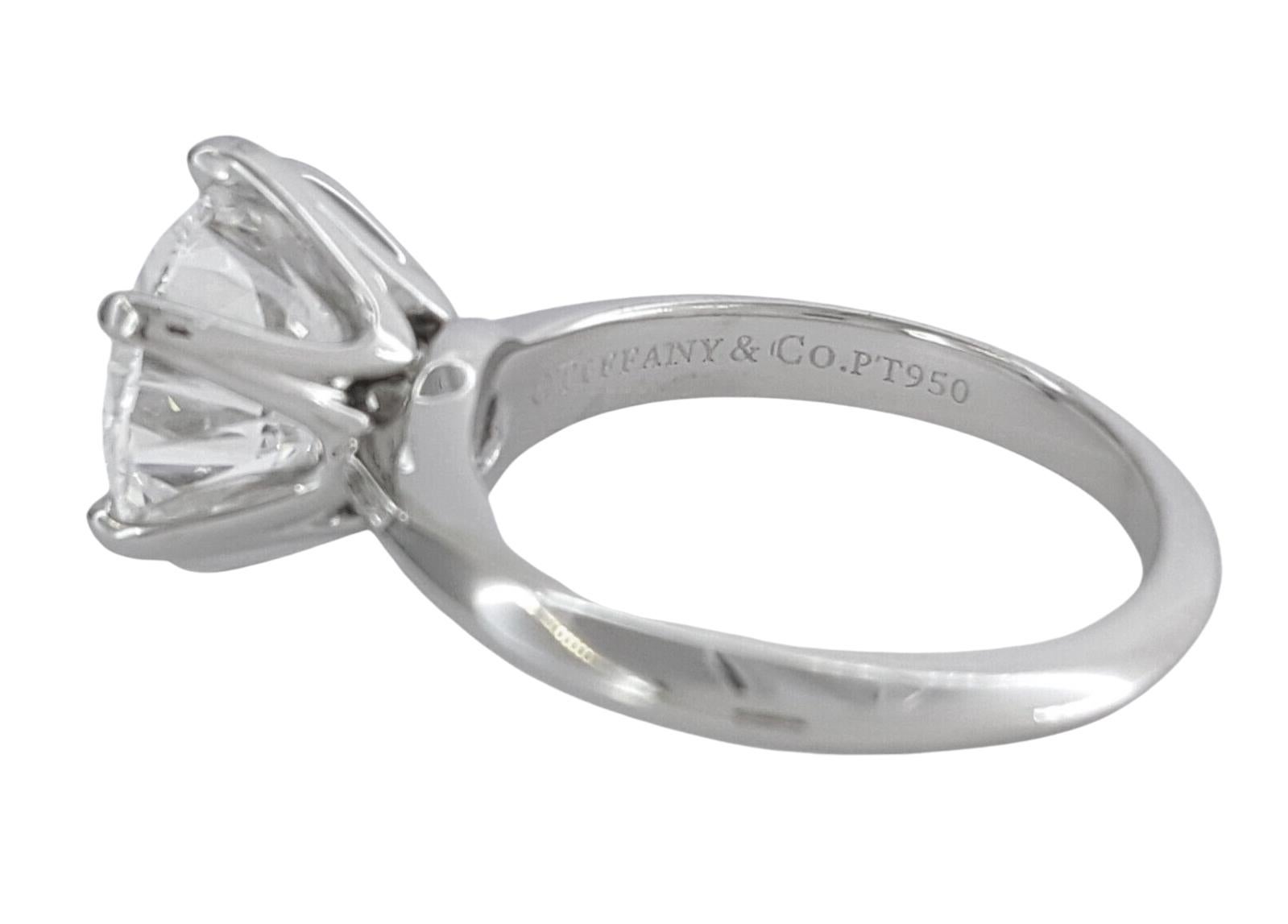Moderne Tiffany & Co. Bague en platine avec diamants ronds taille brillant de 3 carats en vente