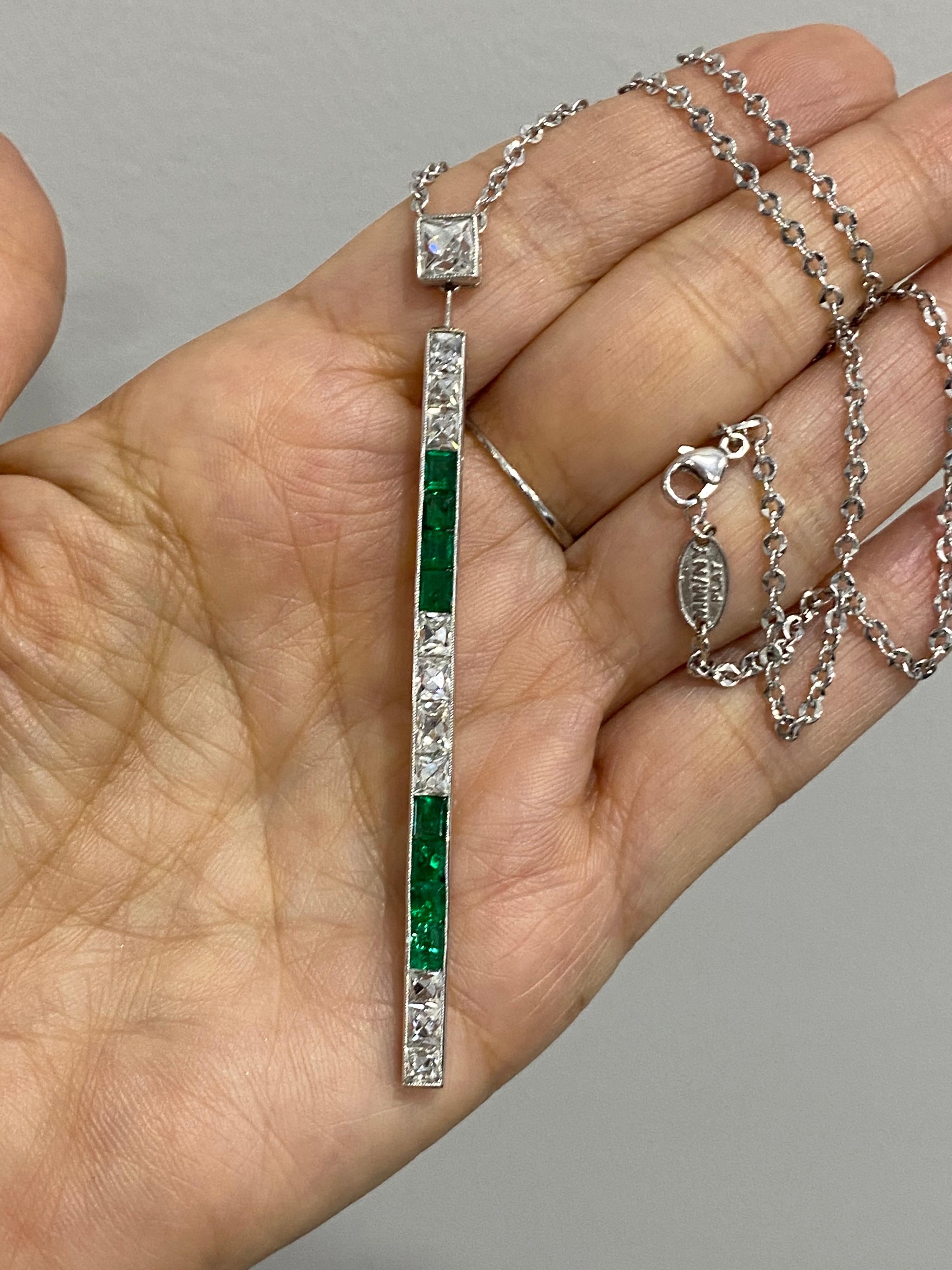 Tiffany and Co. Art Deco Colombian Emerald Diamond Platinum Bar