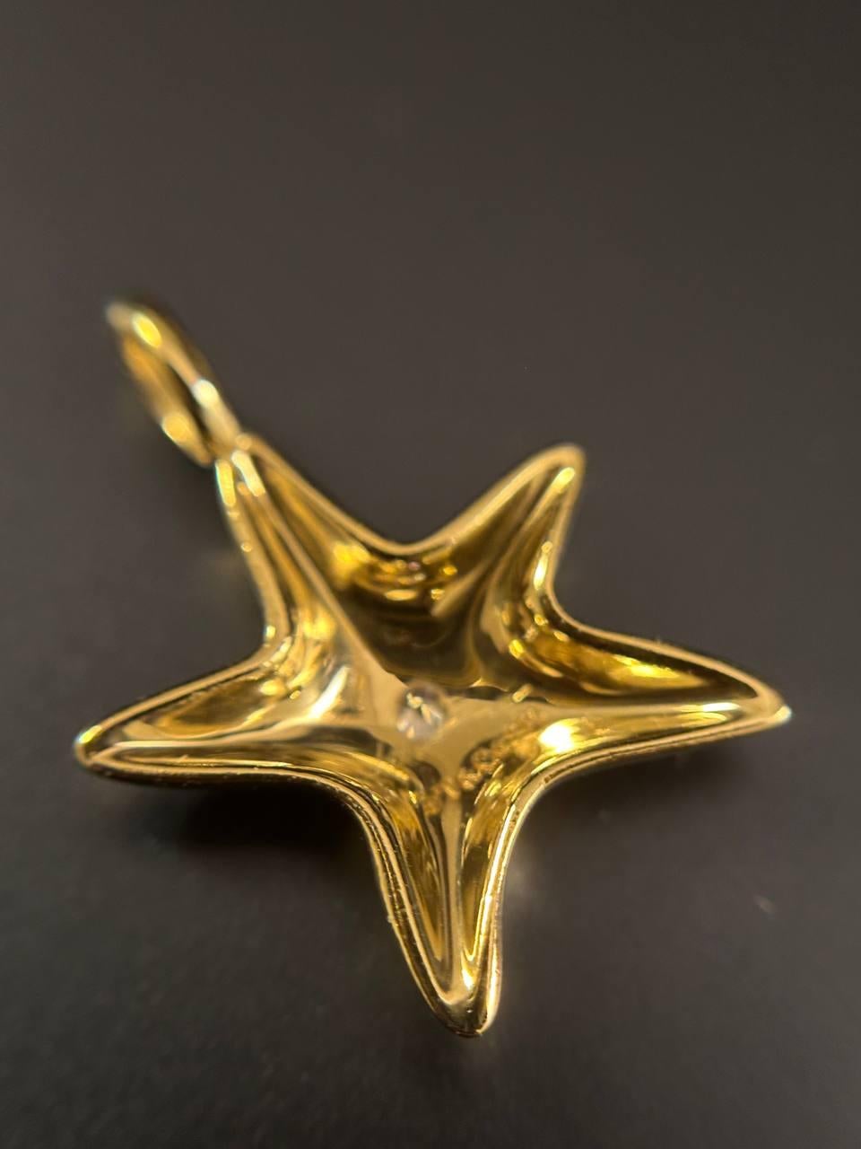 Tiffany&Co by Elsa Peretti Pendentif étoile en or jaune 18 carats vintage avec diamants en vente 4