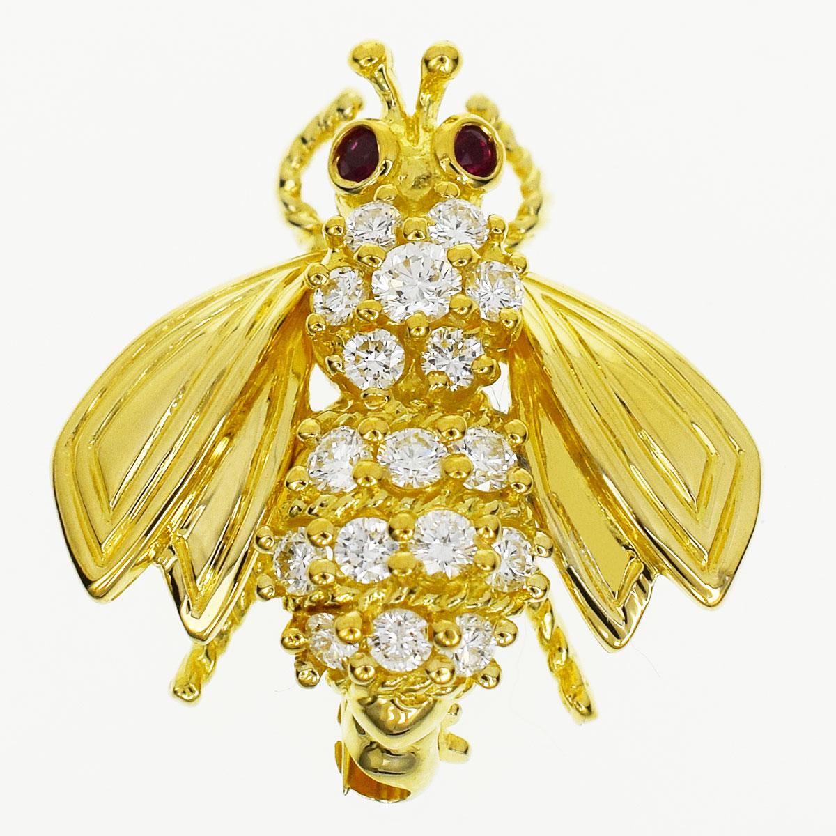 Brand:TIFFANY&Co
Name:Bee brooch
Material:17P diamond, 2P ruby, 750 K18 YG yellow gold
Weight:5.2g （Approx)
Size（inch）:H19.67mm×W18.78mm / H0.77in×W0.73in（Approx)
Comes with:Tiffany box, case