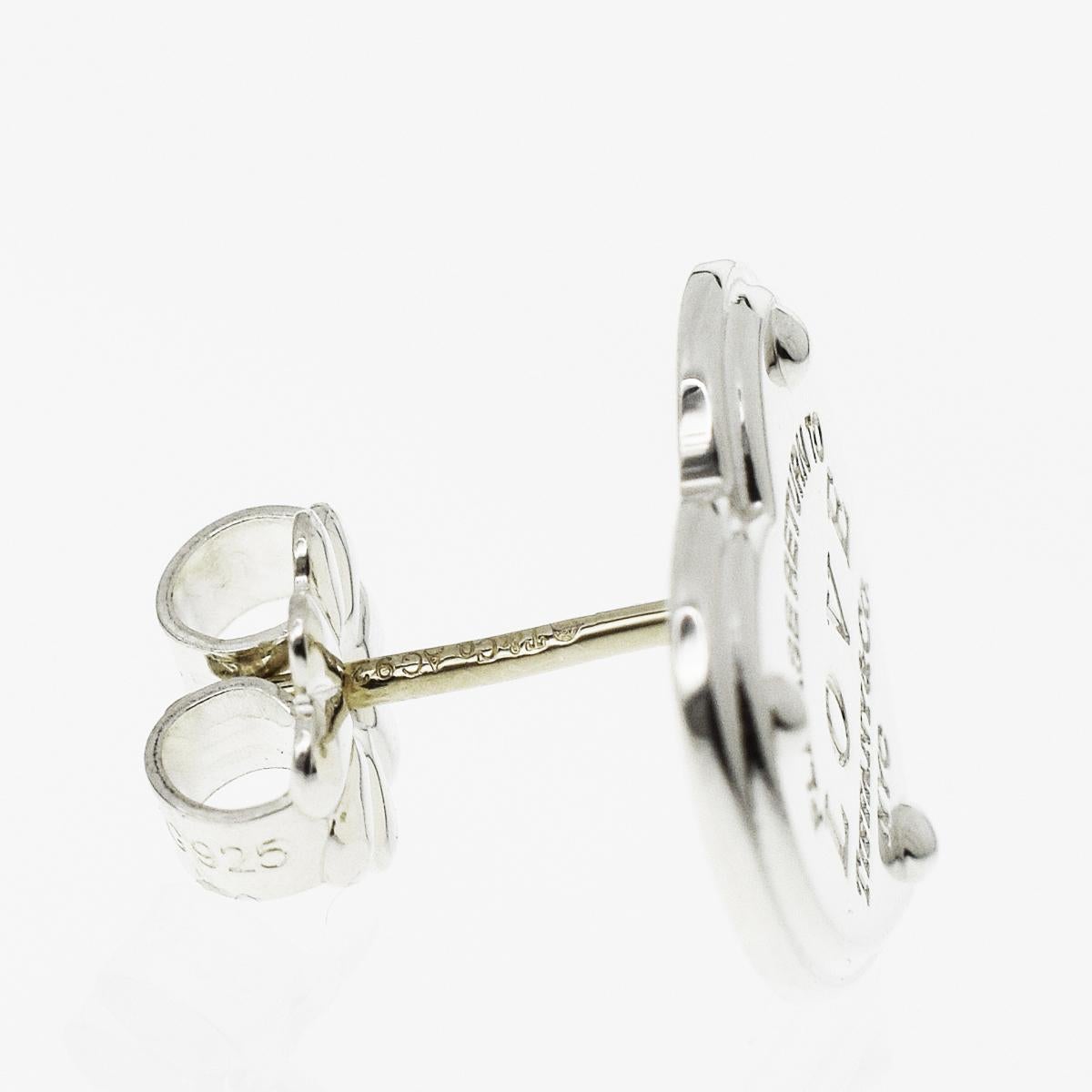 Marke:TIFFANY&Co. 
Name:Return To Tiffany Love Ohrstecker
Material:Sterling Silber
Gewicht:3.2g(Pair）（Approx)
Größe:H11.24mm×W12.12mm / H0.44