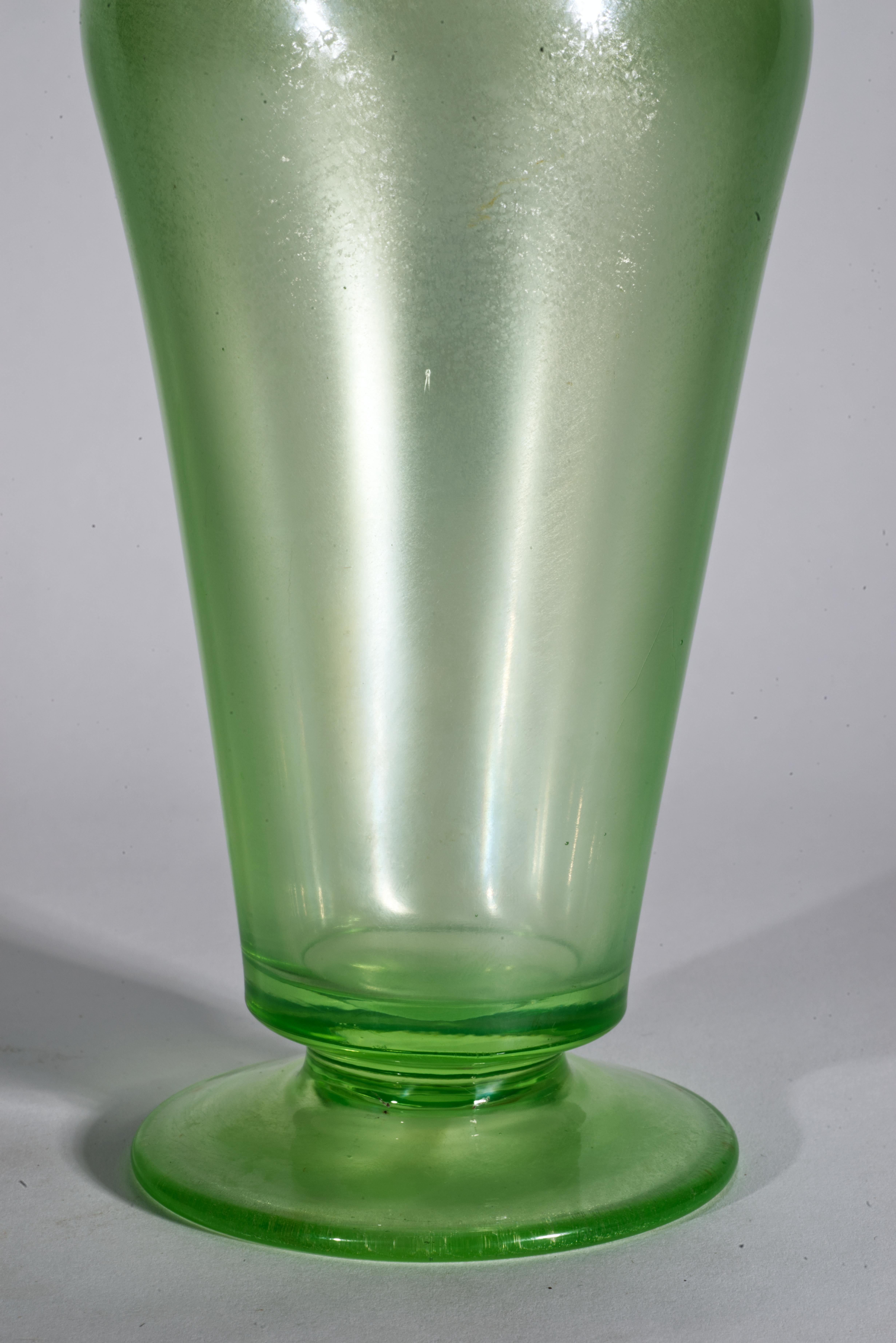 Tiffin Art Deco Uranium Iridized Green Glass Vase, Glows in UV In Good Condition For Sale In Clifton Springs, NY