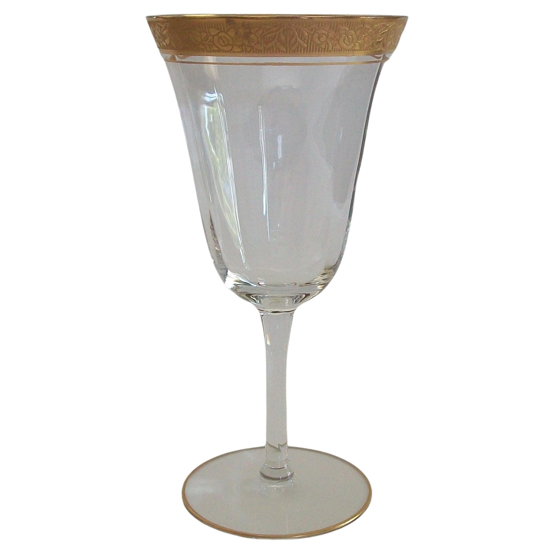Esszimmer Serviergeschirr, Keramik, Silber und Glas