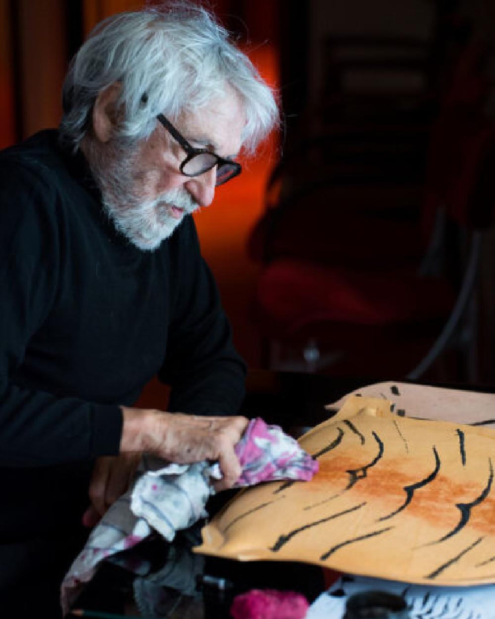 Tiger Art Gaulino Stuhl in limitierter Auflage von Oscar Tusquets für BD Barcelona (Asche) im Angebot