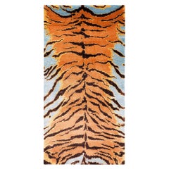 Alfombra de seda hecha a mano con estampado animal Tiger Caramel Accent Accessory de Joseph Carini