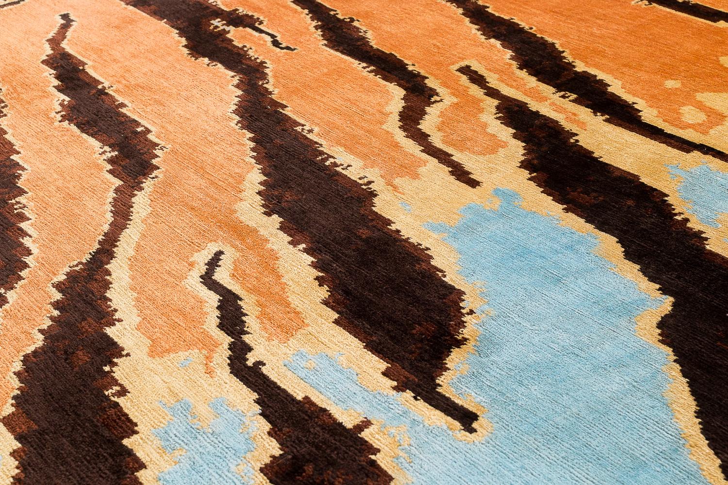 Tiger Caramel Modern Animal Print Handmade Luxury Silk Area Rug by Joseph Carini In New Condition For Sale In New York, NY