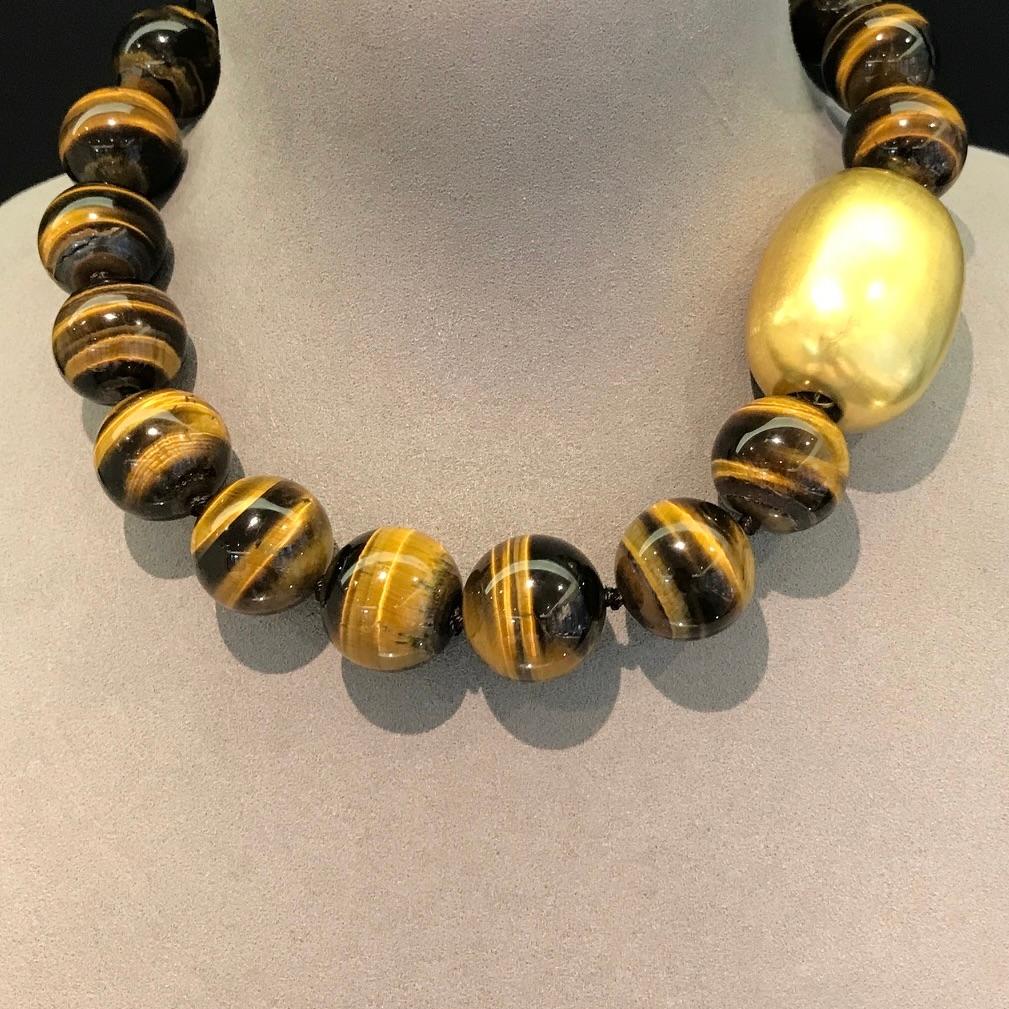 Tiger Eye bead necklace with domed rough polished clasp For Sale 2