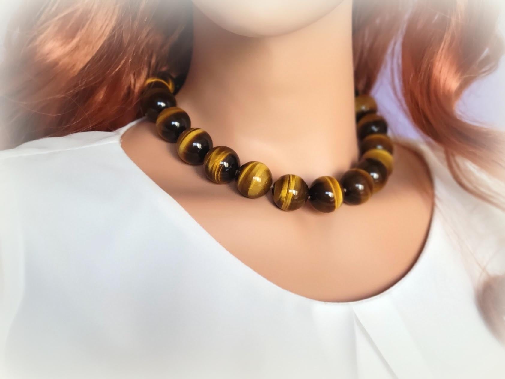 tigers eye beaded necklace