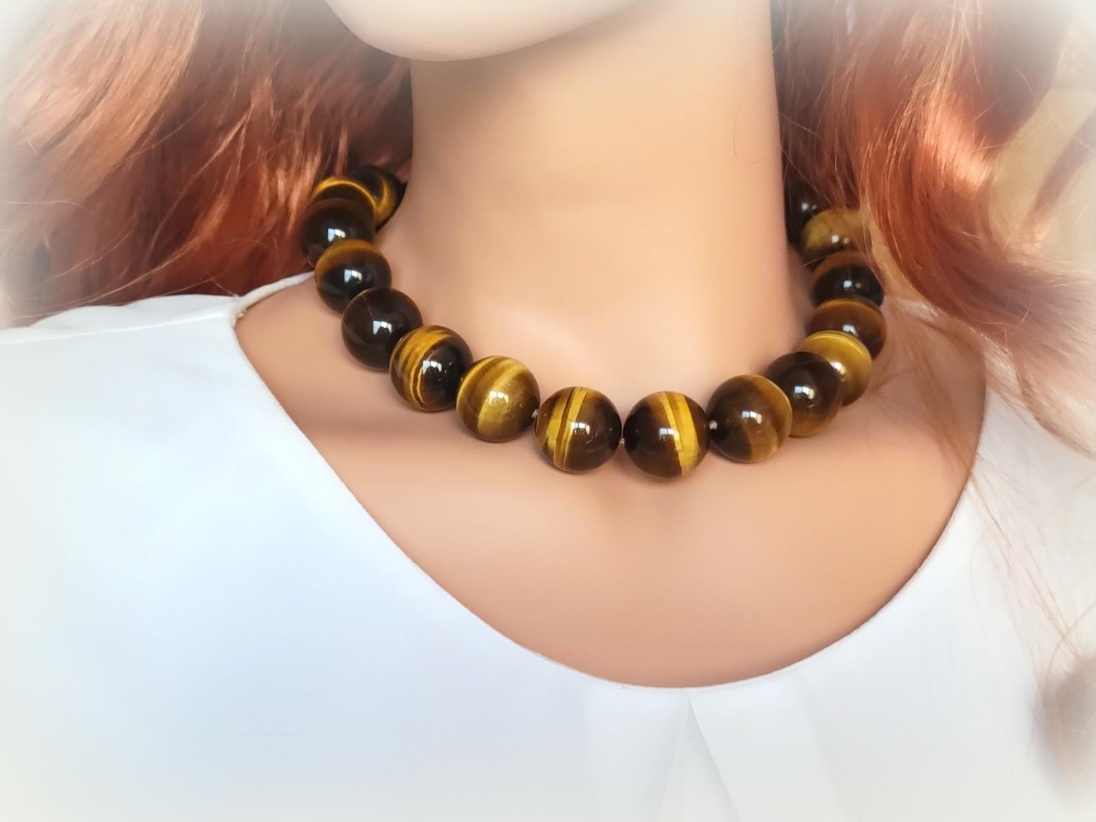 Tiger Eye Beaded Necklace In New Condition For Sale In Chesterland, OH