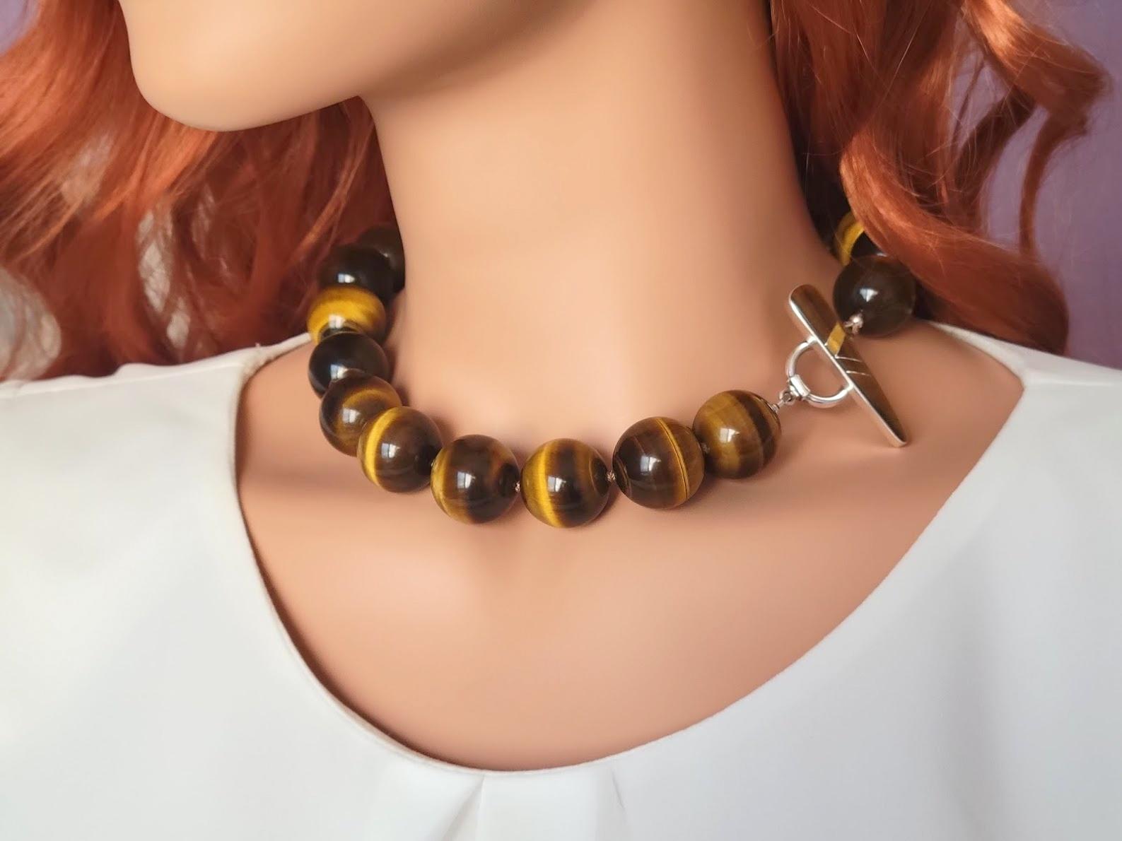 Tiger Eye Beaded Necklace For Sale 1