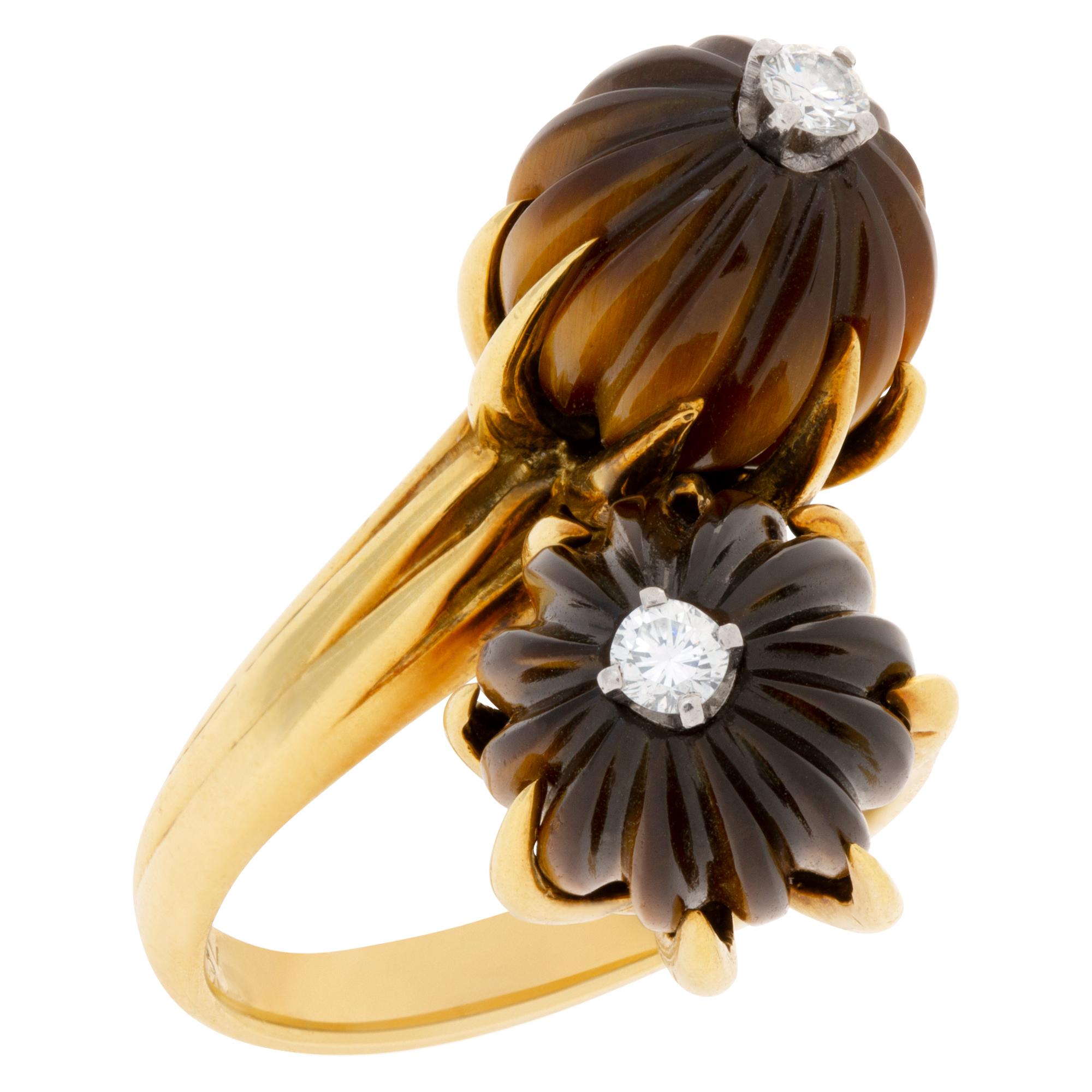 Tiger Eye Ring with Diamond Center in 18k Yellow Gold In Excellent Condition For Sale In Surfside, FL