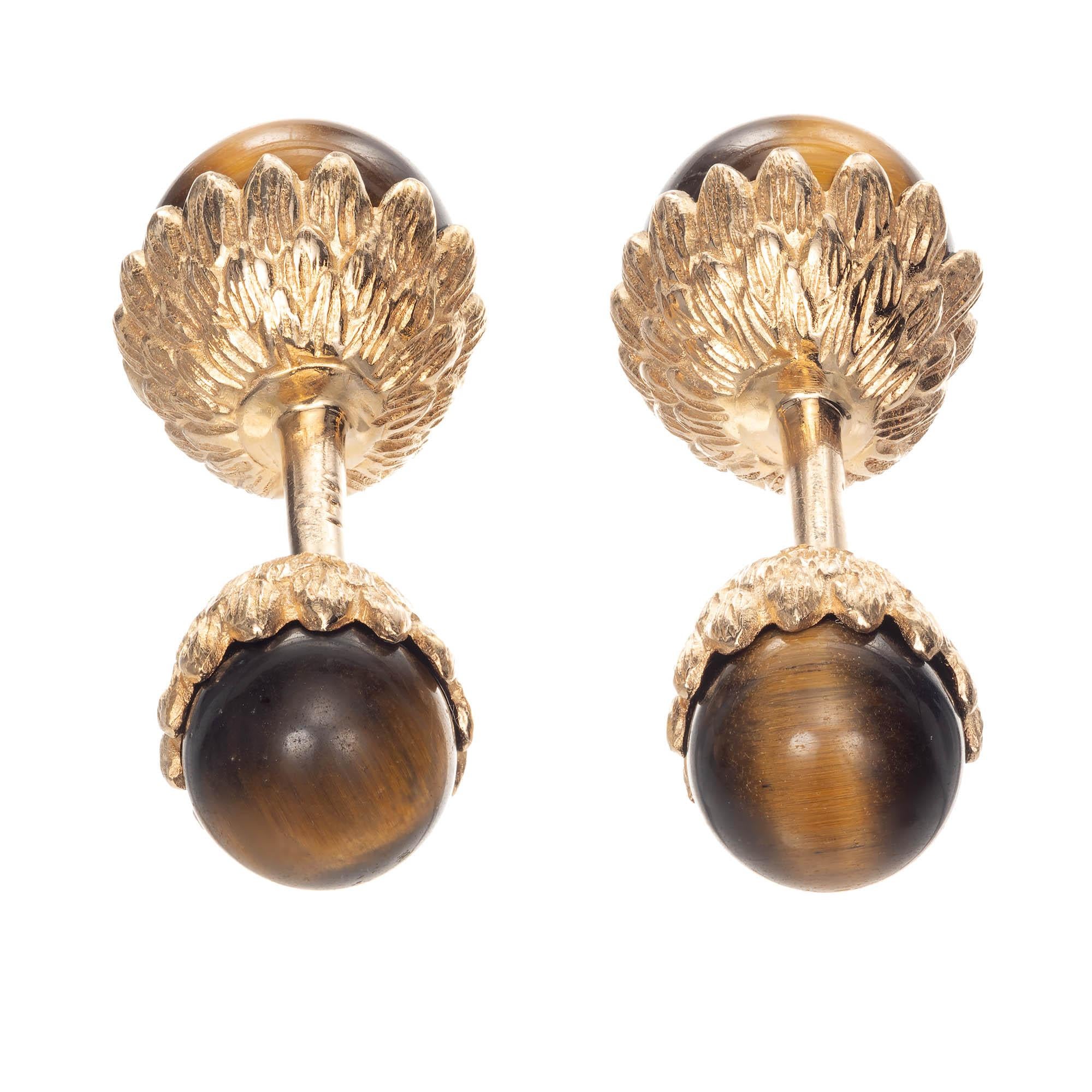Tiger Eye Yellow Gold Bar Cufflinks In Good Condition For Sale In Stamford, CT