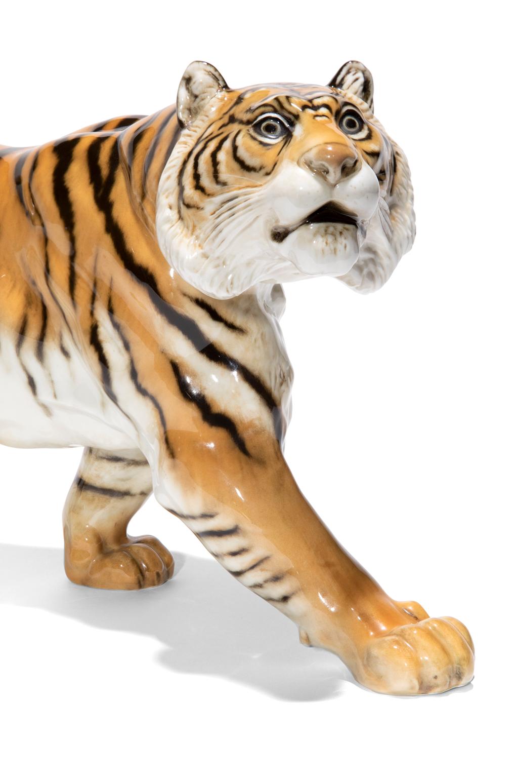 Hutschenreuther Hans Achtziger Porzellanfigur „TIGER“ auf Sockel gekennzeichnet #5 im Angebot 1