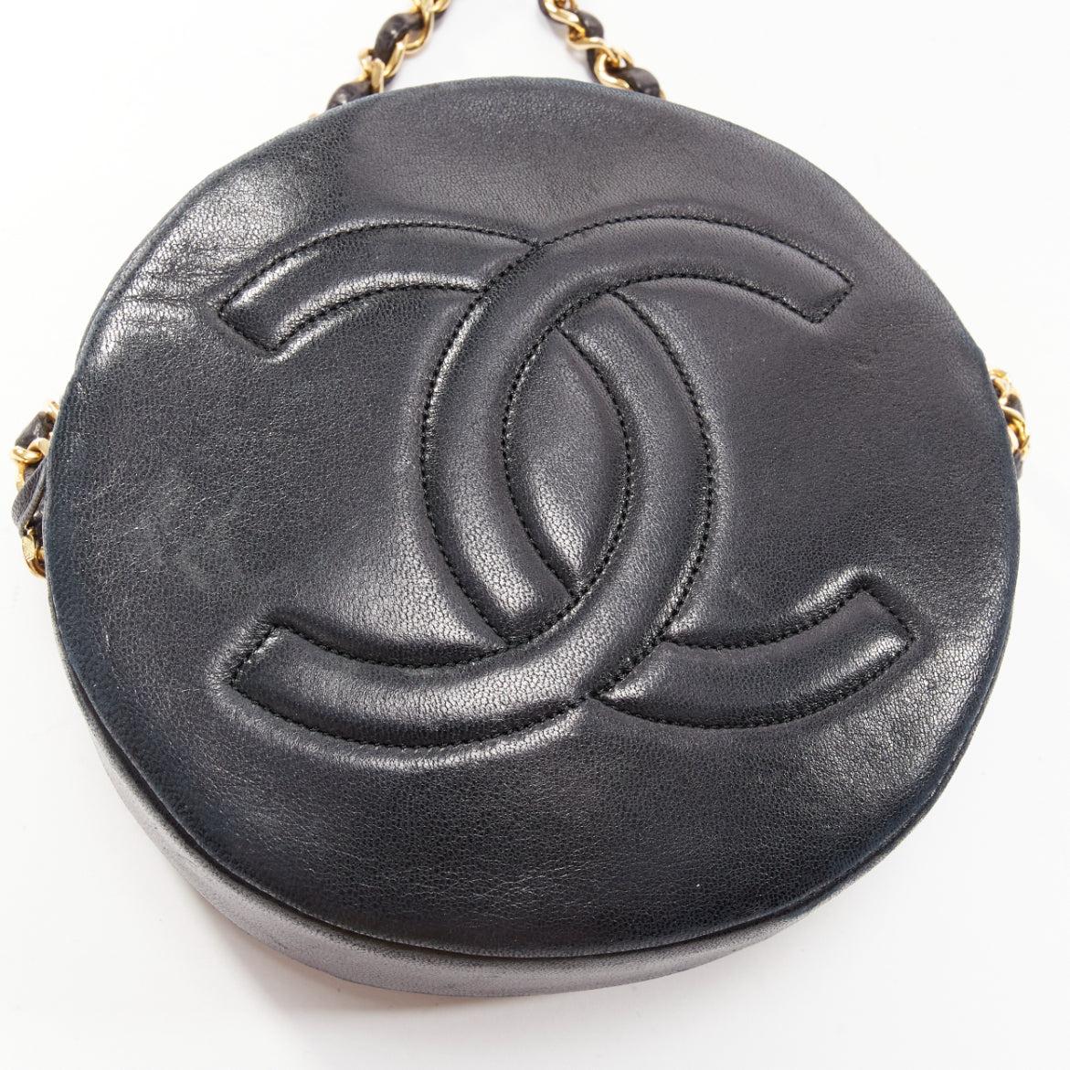 TIGER IN THE RAIN CHANEL Vintage I Love You applique round crossbody chain bag For Sale 4