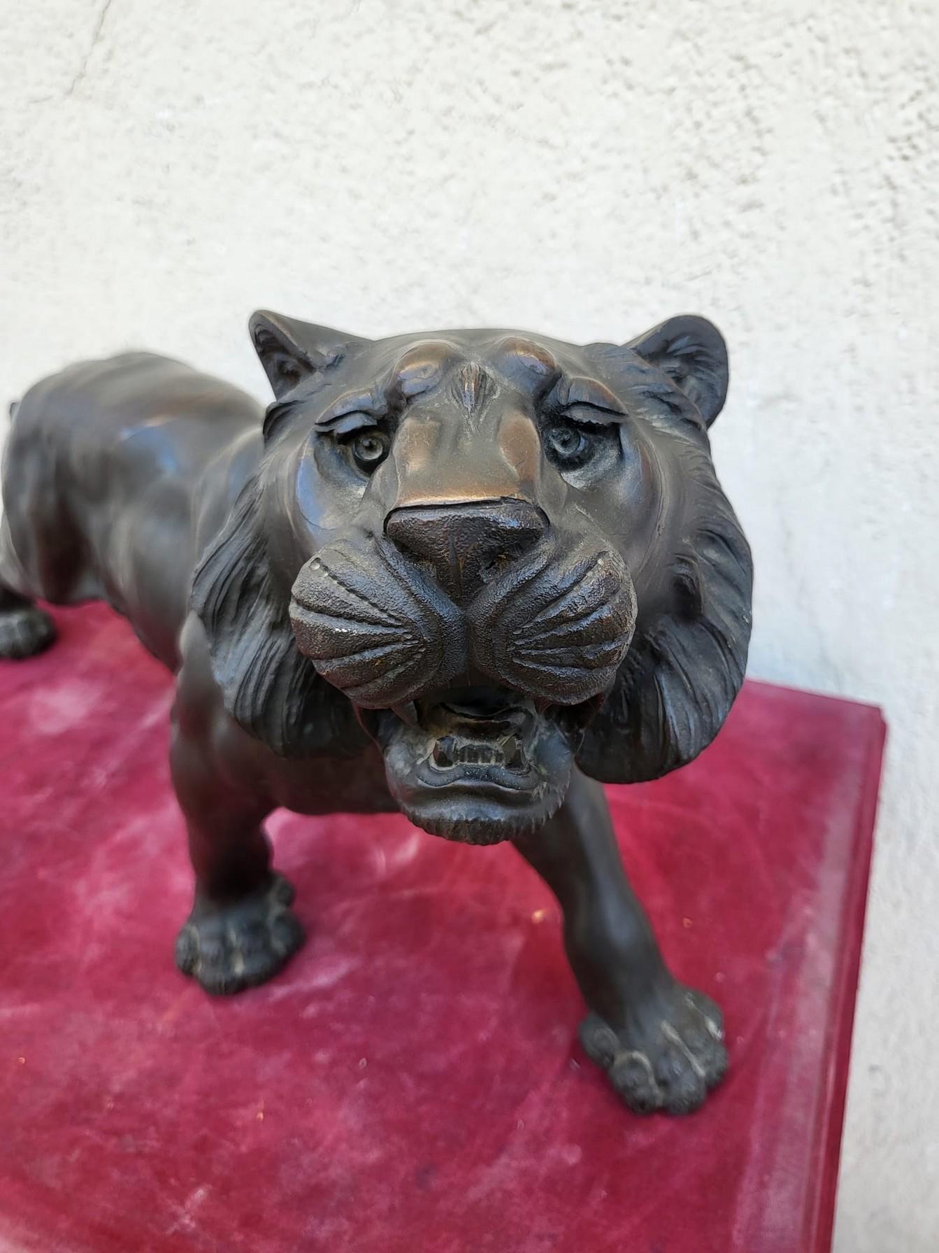 Tiger, Japanese Bronze, Meiji Era, XIXth Century For Sale 3