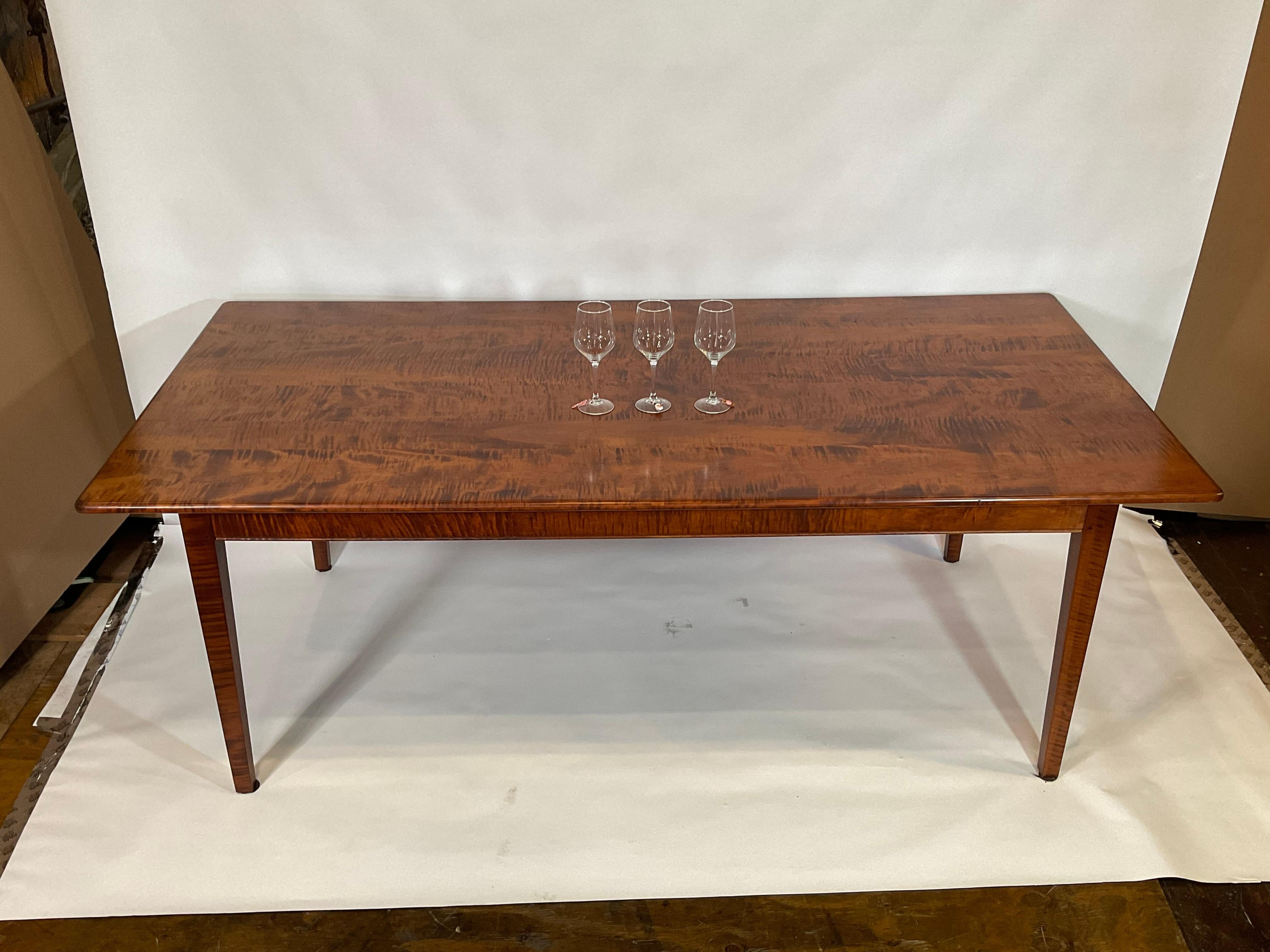 Tiger Maple Dining Table In Good Condition For Sale In Norwell, MA