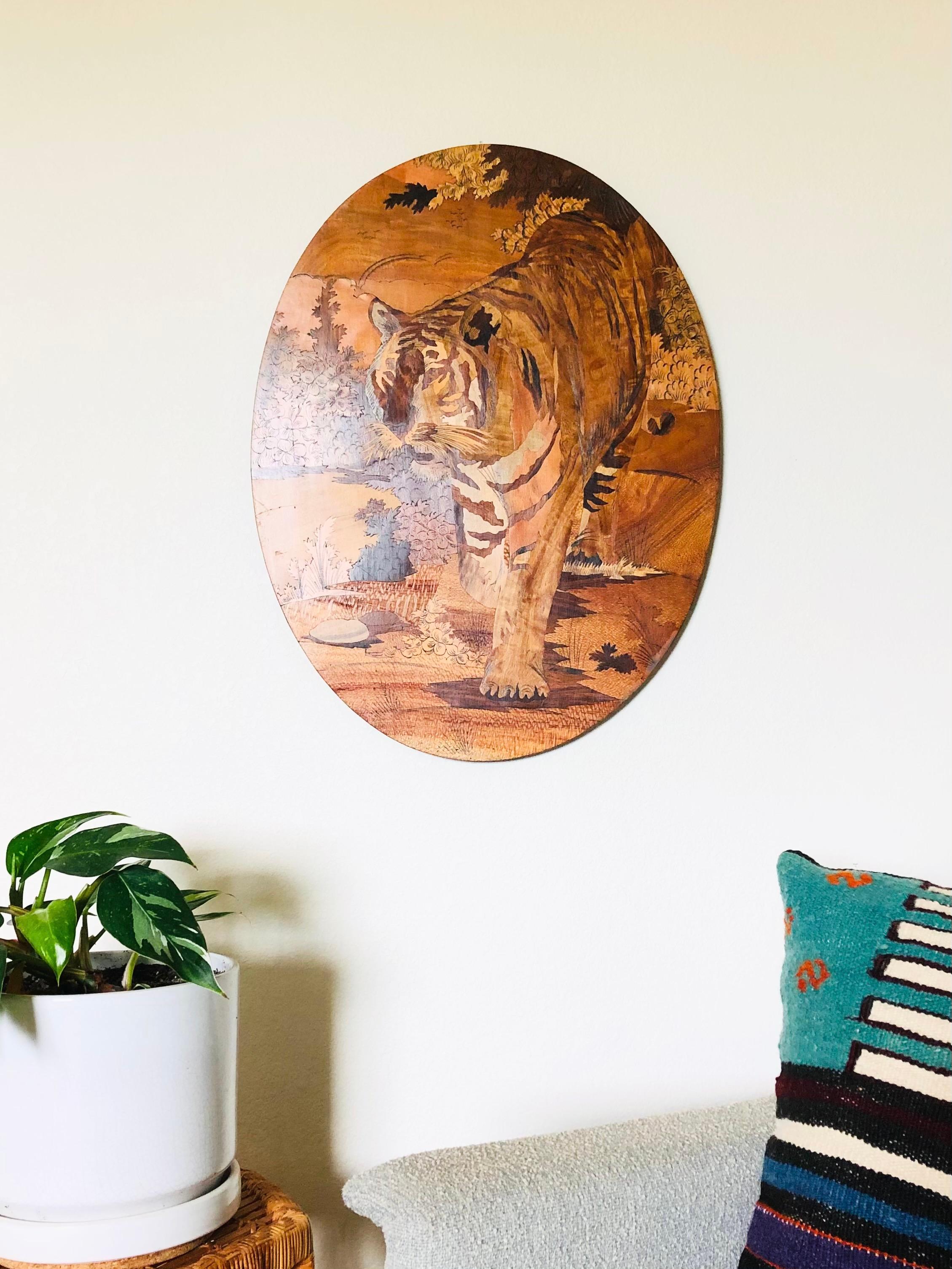 Colgante de pared de marquetería de tigre en Bueno estado para la venta en Fairfield, CA