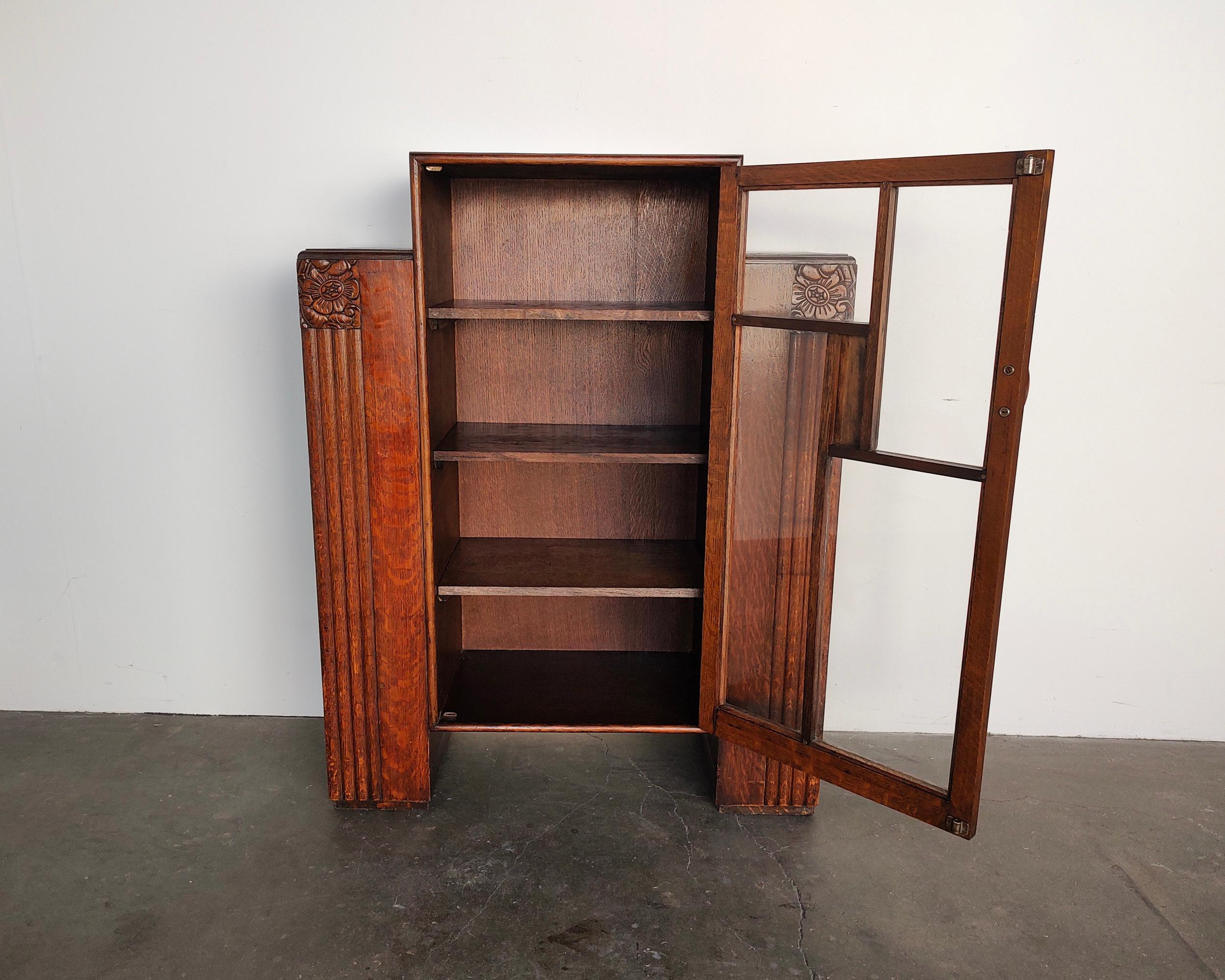 American Tiger Oak Art Deco Display Cabinet With Shelves by Herbert E. Gibbs 1930s