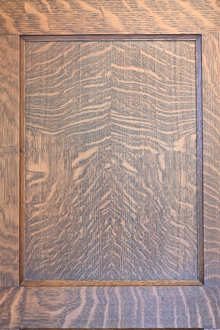 Tiger Oak 'Quarter Sawn' 1929 Paneled Room and Doors Complete For Sale at 1stDibs