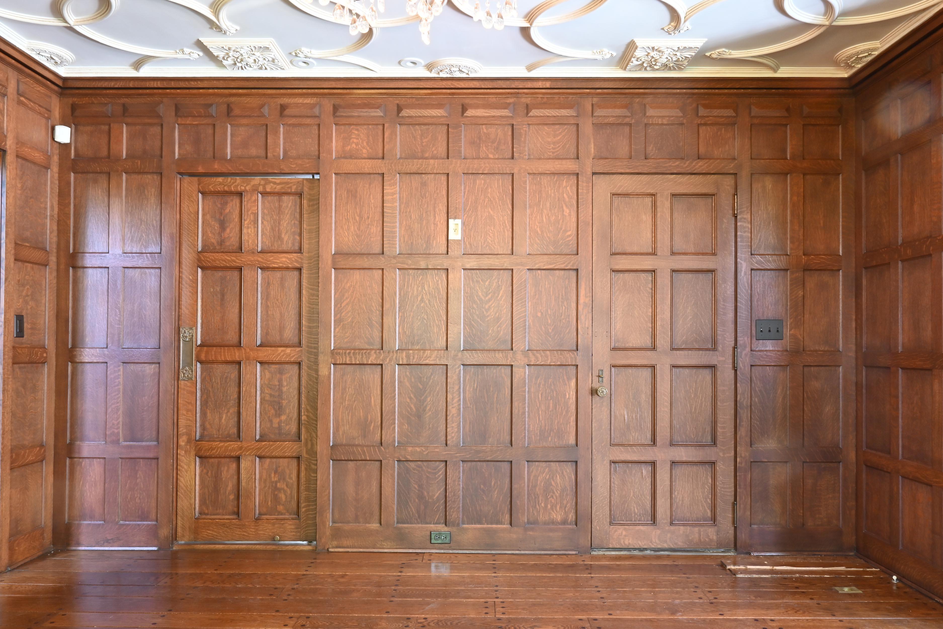 Tiger Oak 'Quarter Sawn' 1929 Paneled Room & Doors Complete For Sale 6