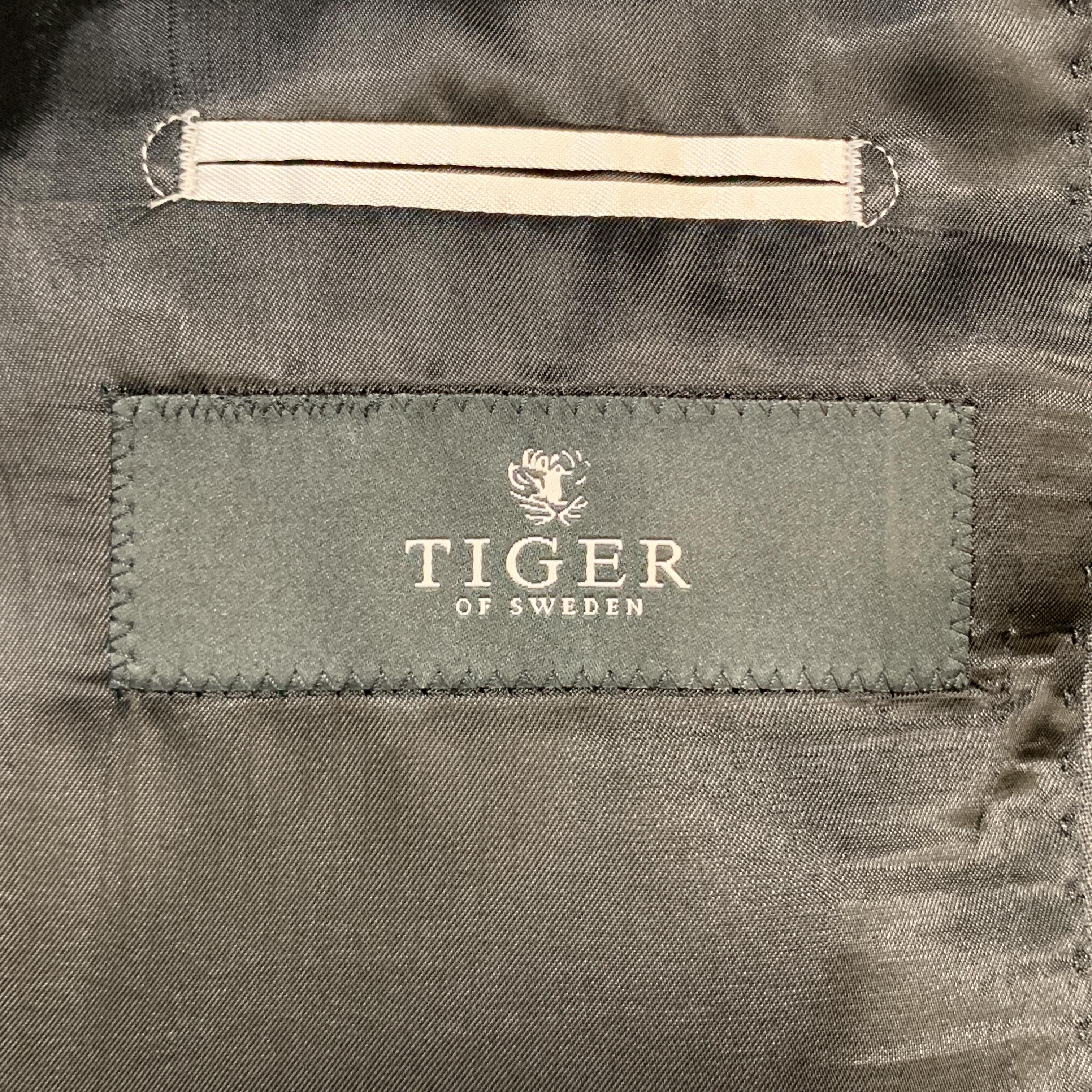 TIGER of SWEDEN 40 Regular Dark Gray Wool Blend Notch Lapel Sport Coat 1