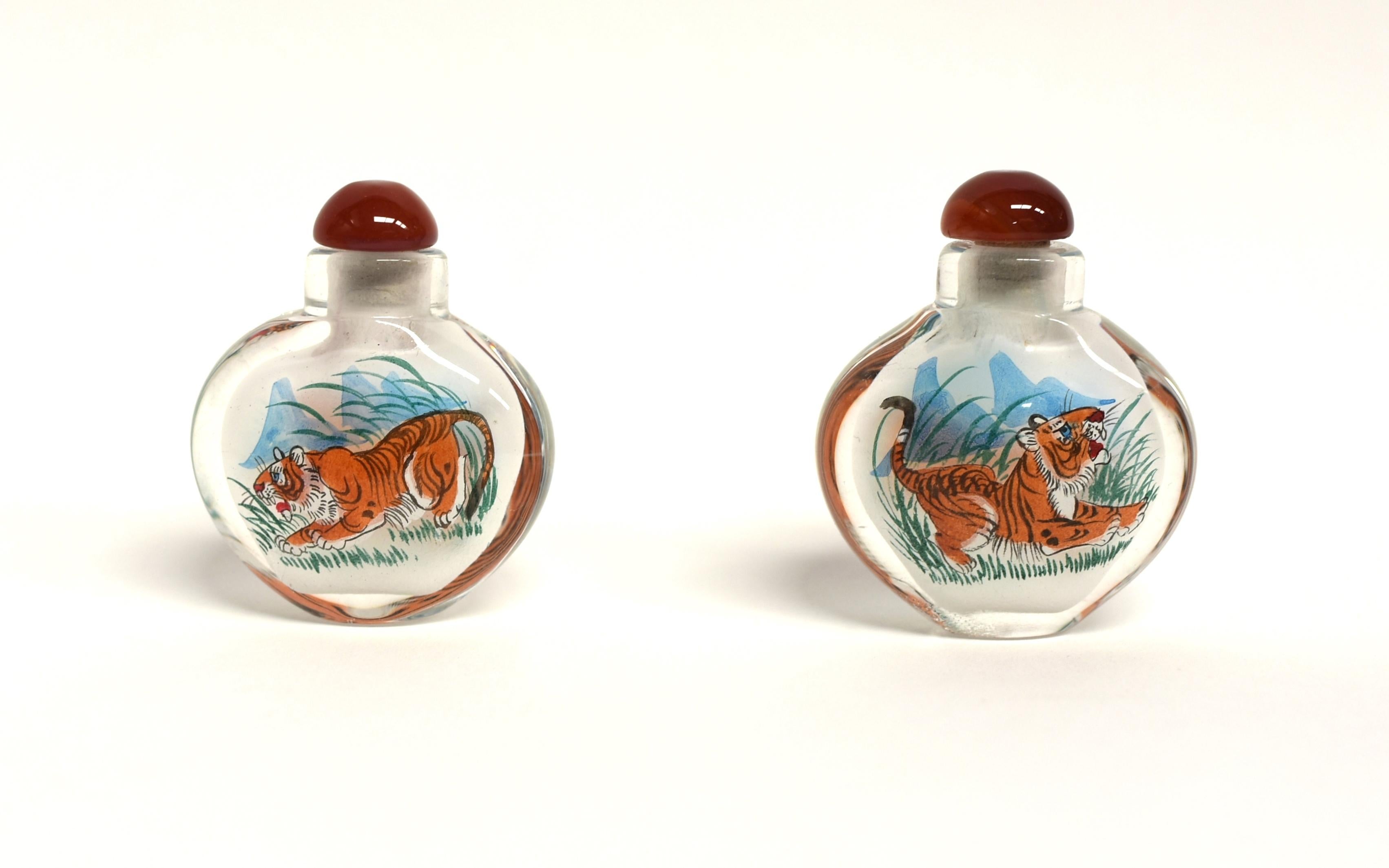 Hand-Painted Tiger Snuff Bottles Églomisé Reverse Painted Set of 2 For Sale