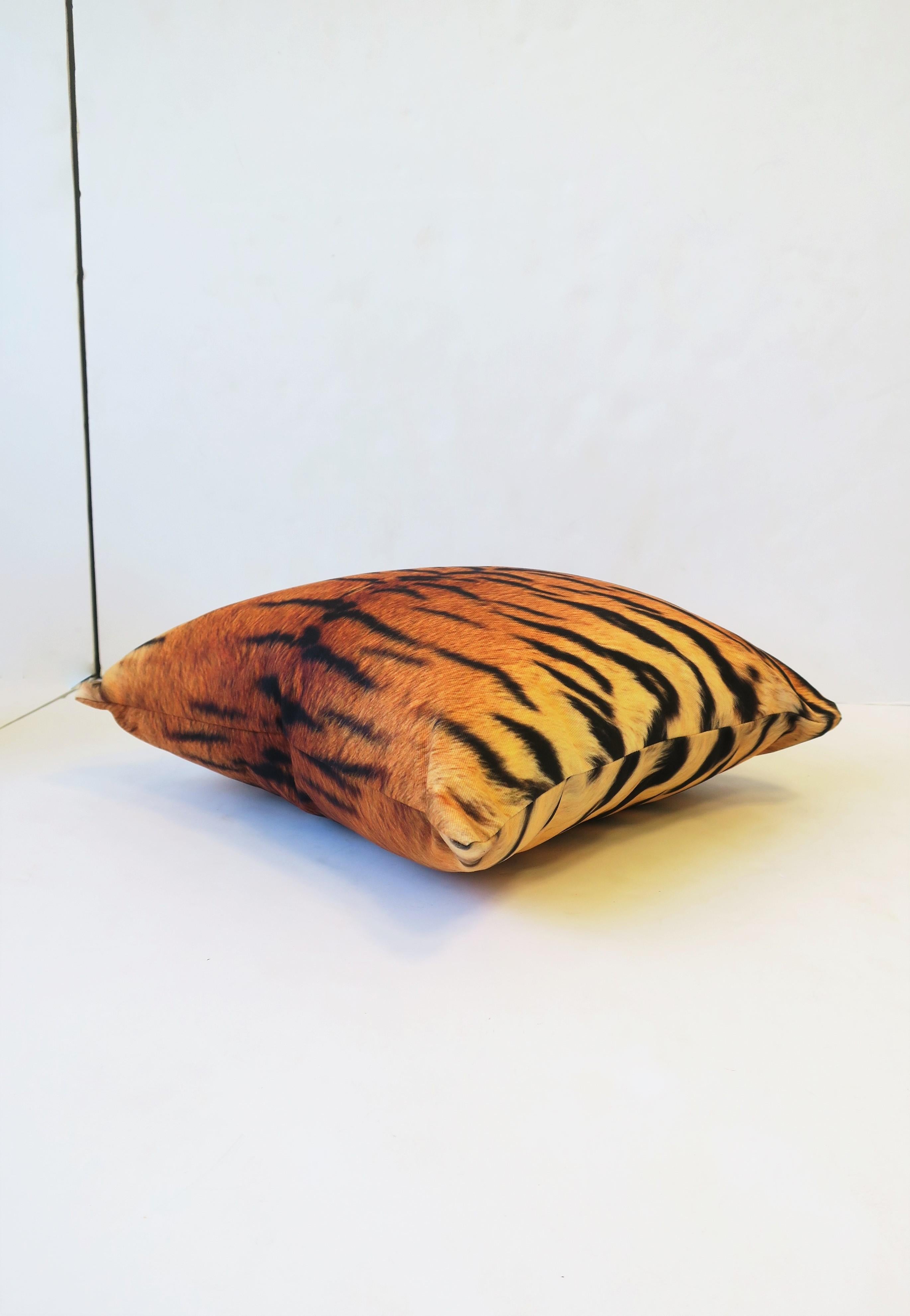 Art Deco Tiger Cat Animal Print Cotton Throw Pillow For Sale