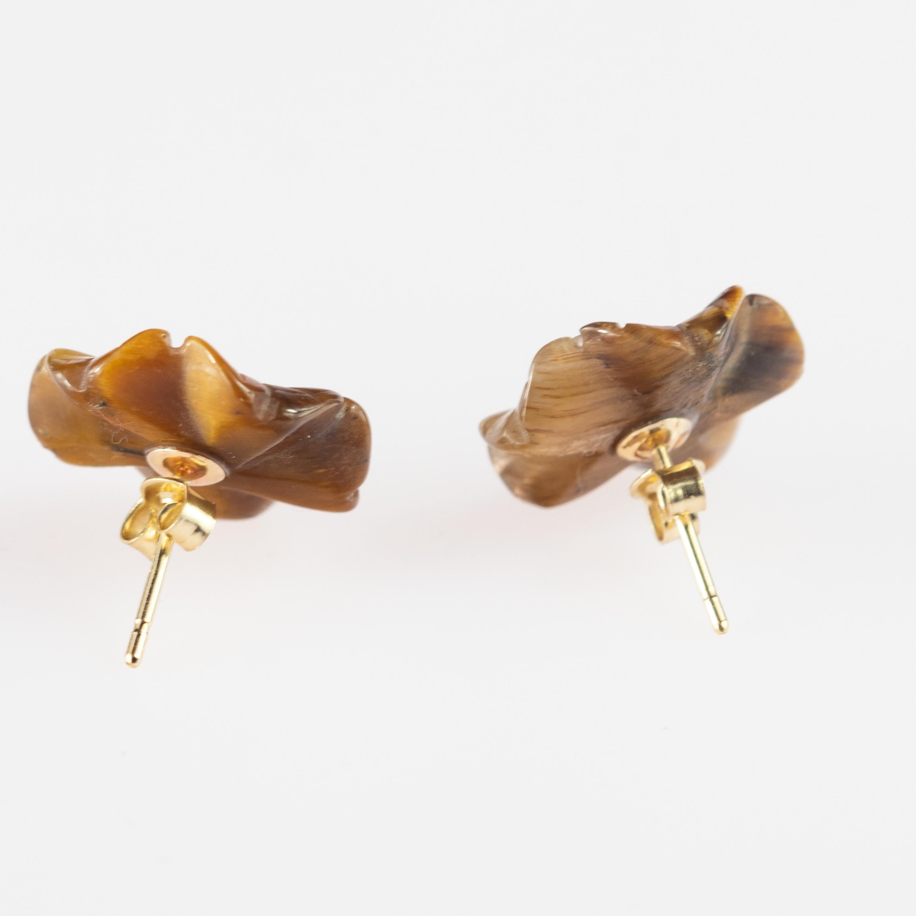 Taille mixte Clous d'oreilles chics et sculptés �à la main en forme de fleur en or marron avec œil de tigre en vente
