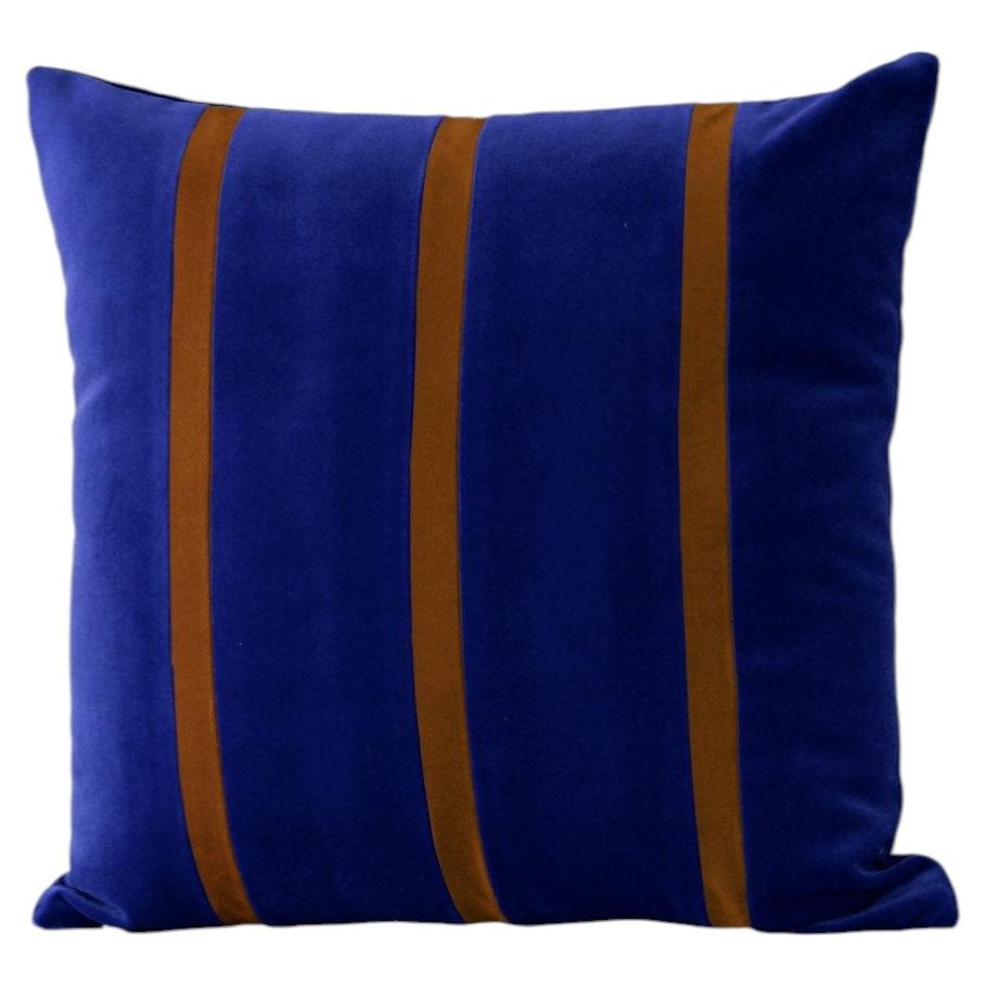 Cuscino di lusso in velluto fatto a mano "Tigers Eye" con strisce blu cobalto e marroni