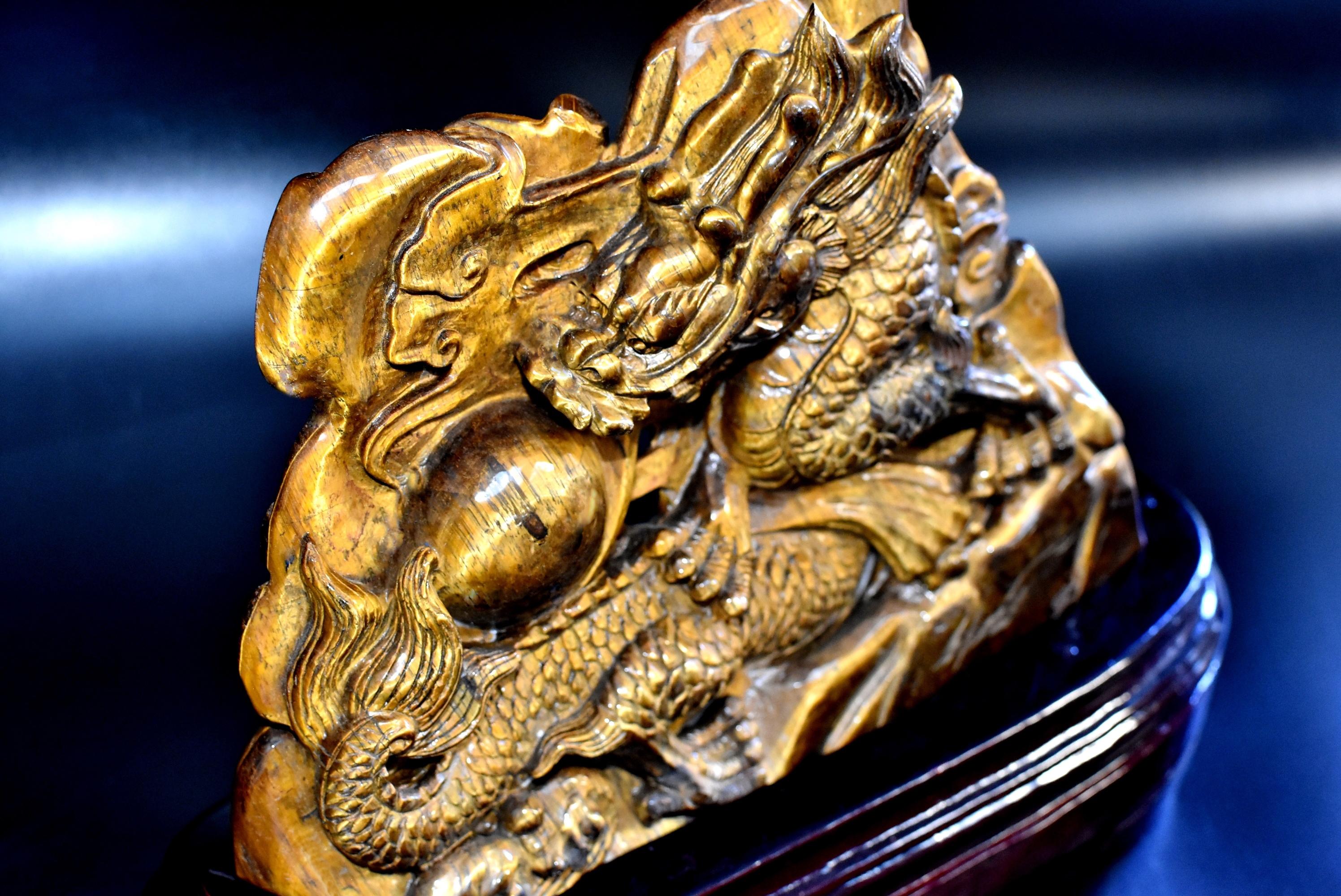 Hand-Carved Tiger's Eye Dragon Statue 2.2 Lb Hand Carved For Sale