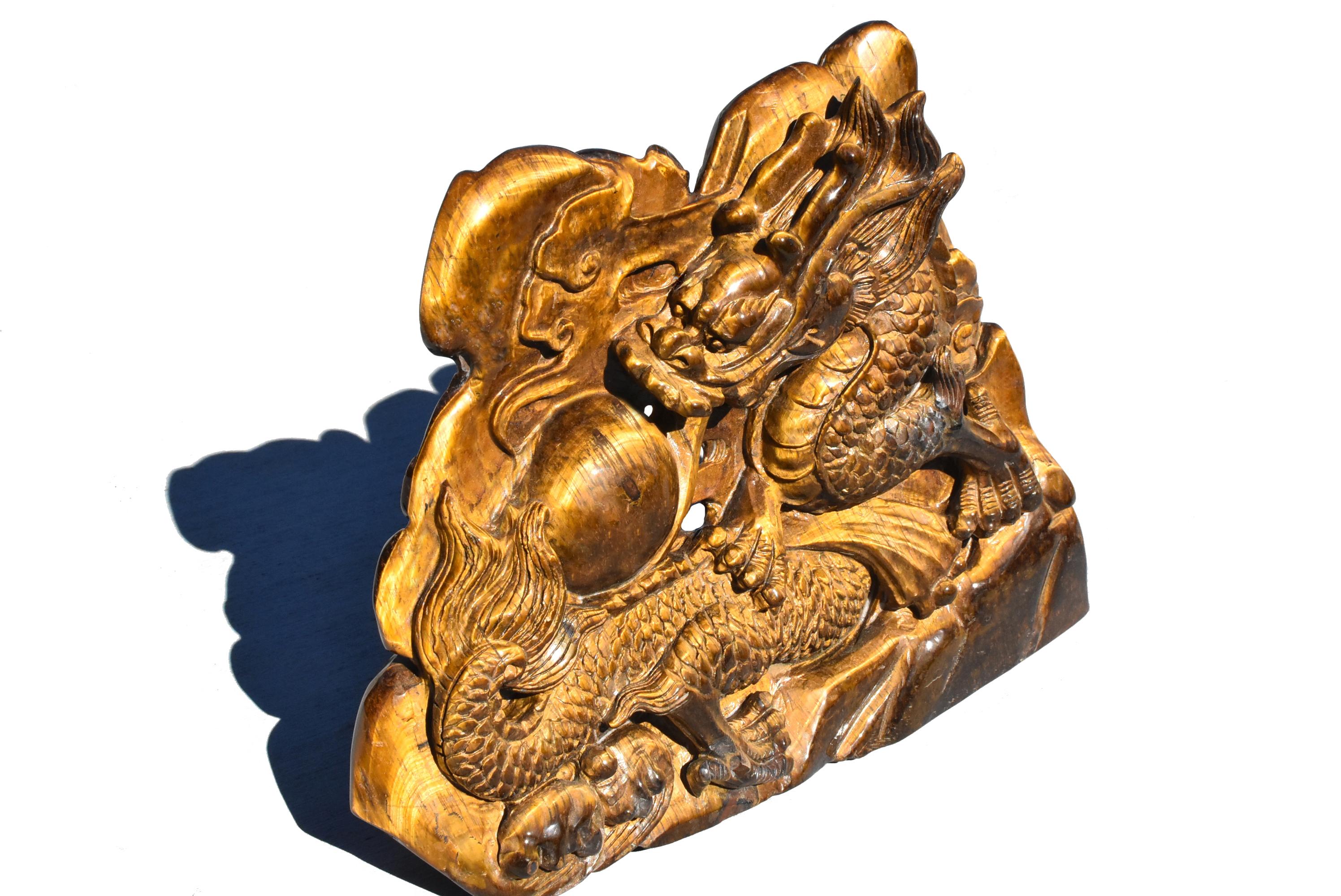 Tiger's Eye Dragon Statue 2.2 Lb Hand Carved For Sale 1