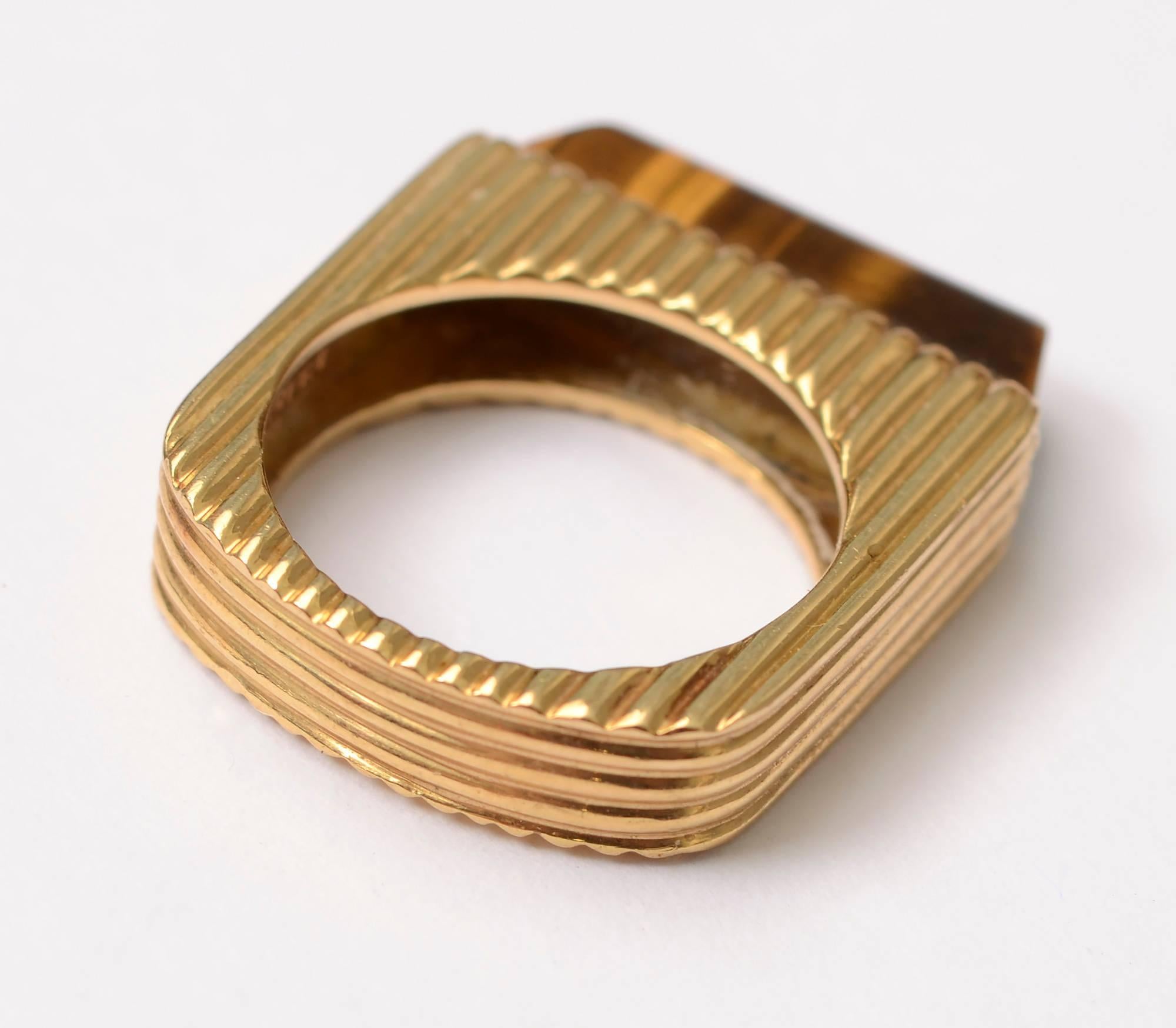Women's or Men's Tiger's Eye Gold Ring For Sale