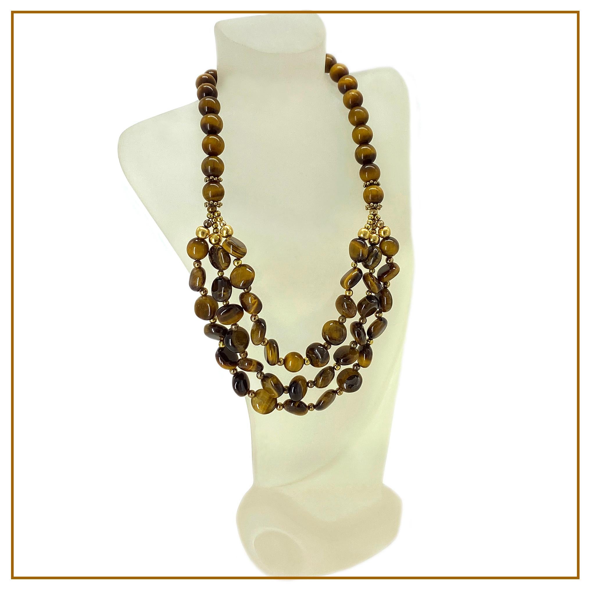 Artigiano Collana multifilo con occhio di tigre in vendita