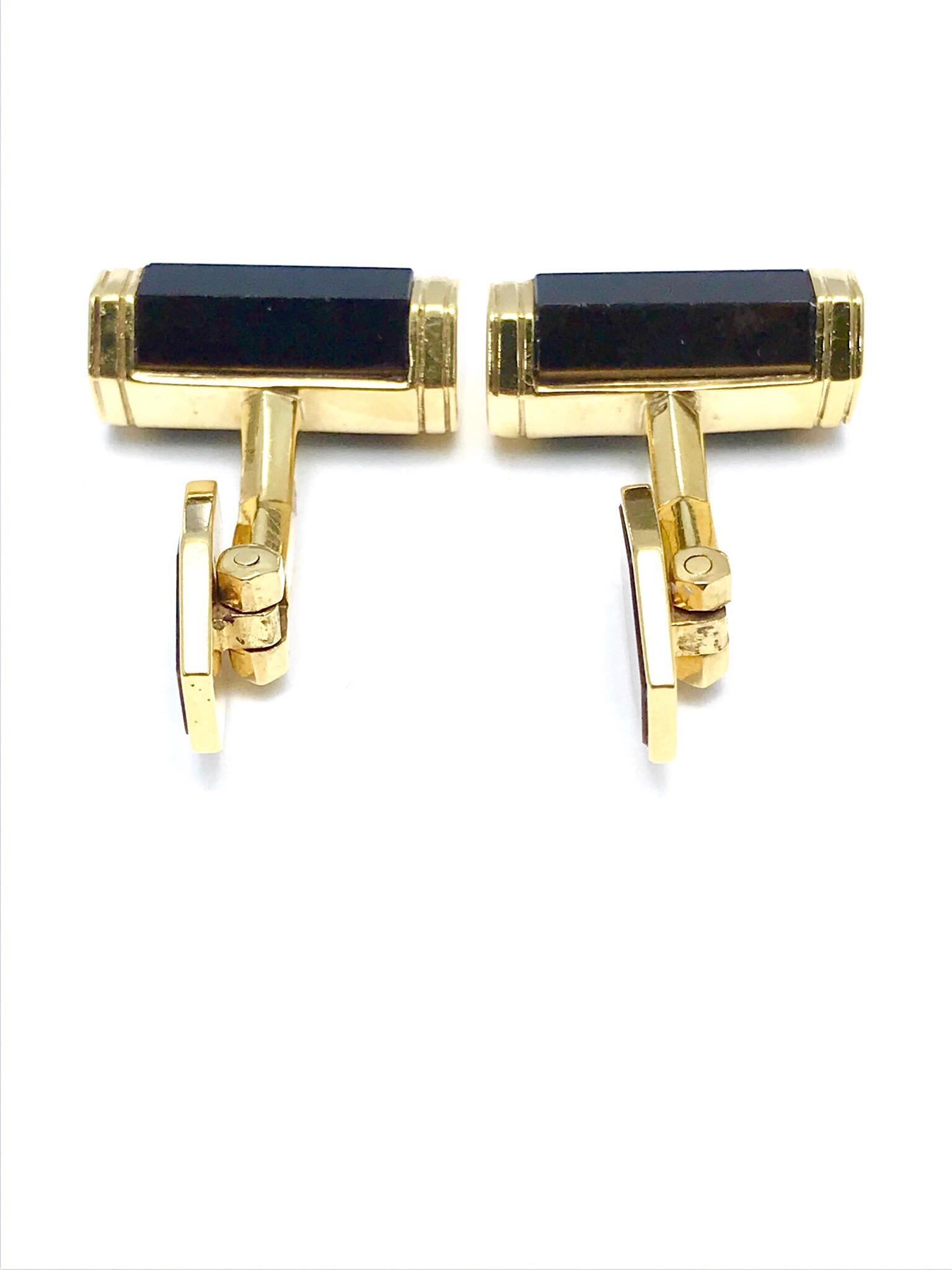 Women's or Men's Tiger's Eye Quartz and 18 Karat Yellow Gold Cufflinks with a Toggle Back