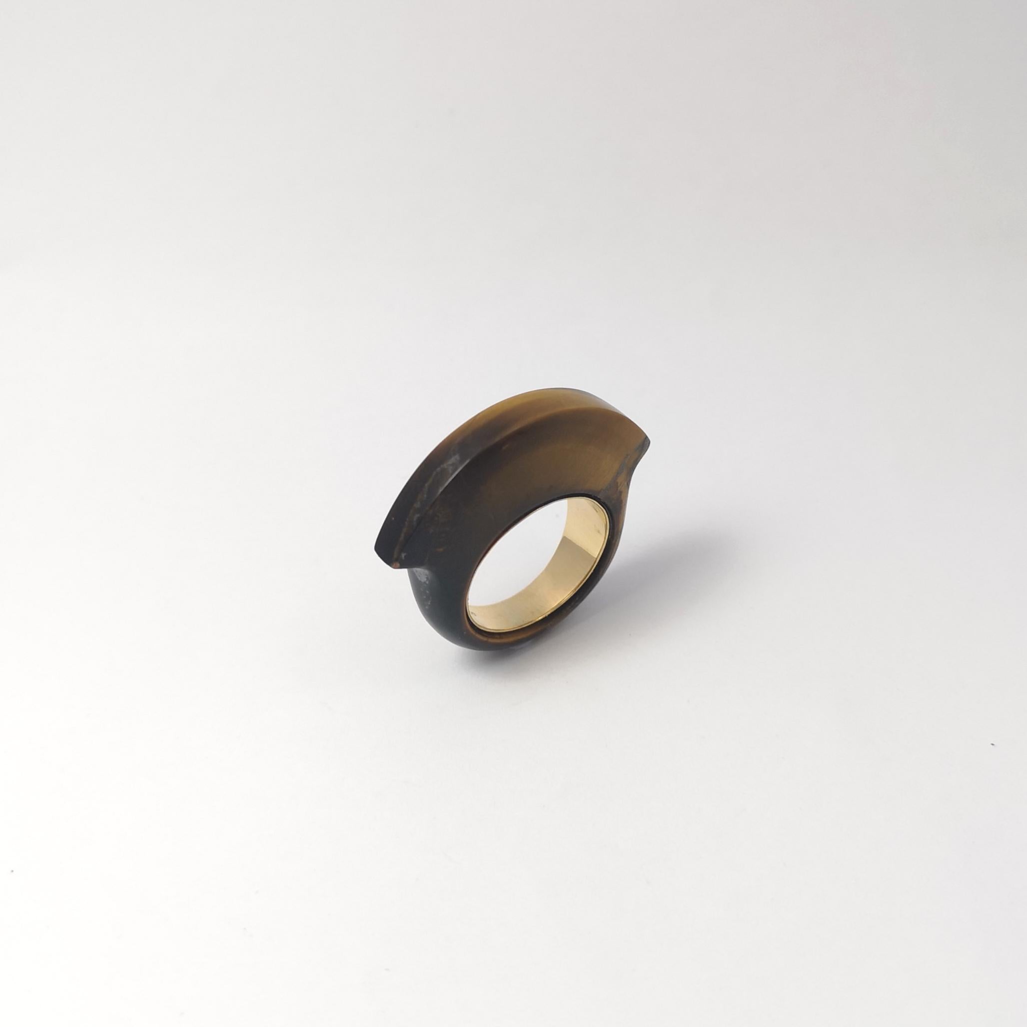 Tigerauge-Ring in 18 Karat Gold gefasst im Angebot 2