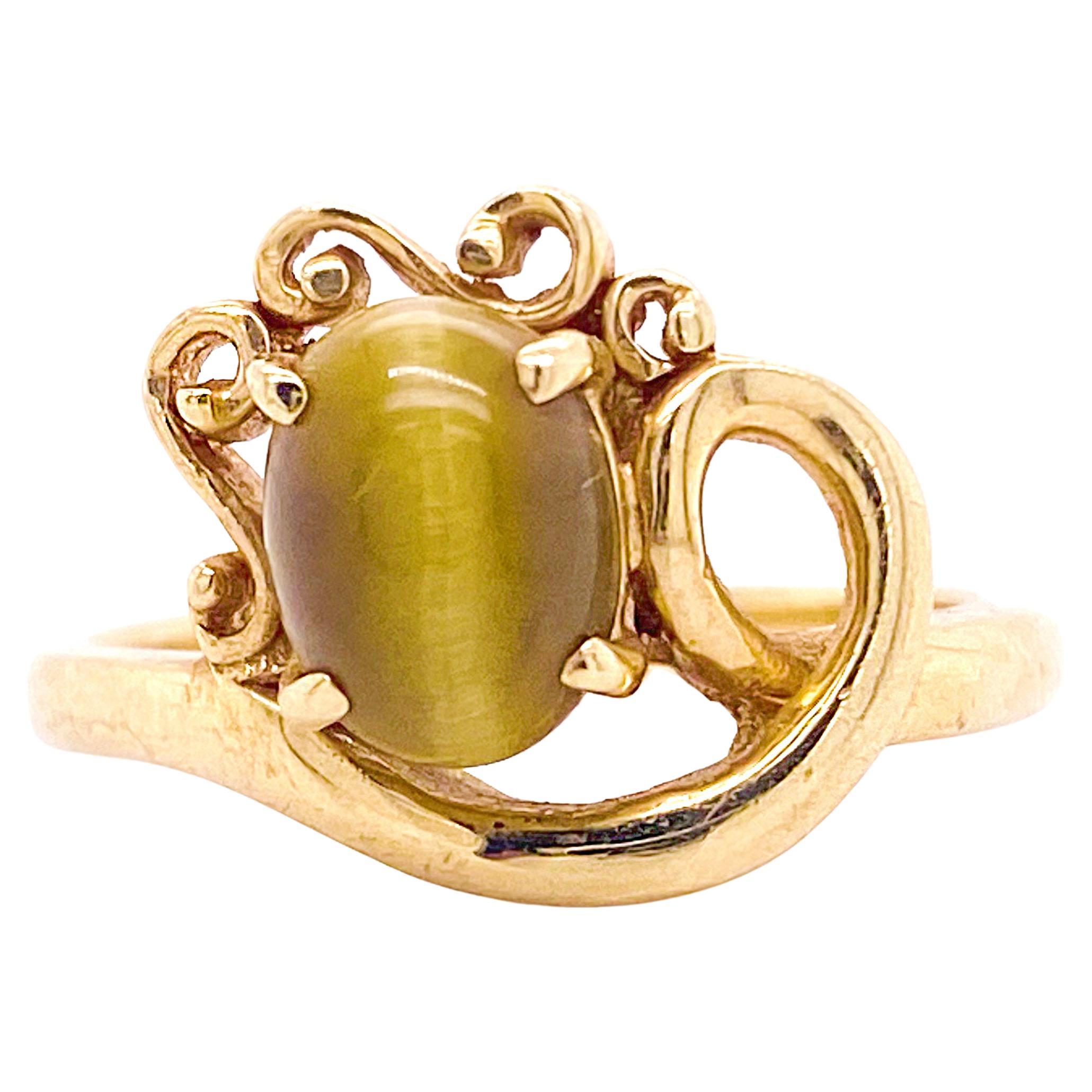 Tiger's Eye Ring, Yellow Gold, Asymmetrical Design Estate Ring For Sale