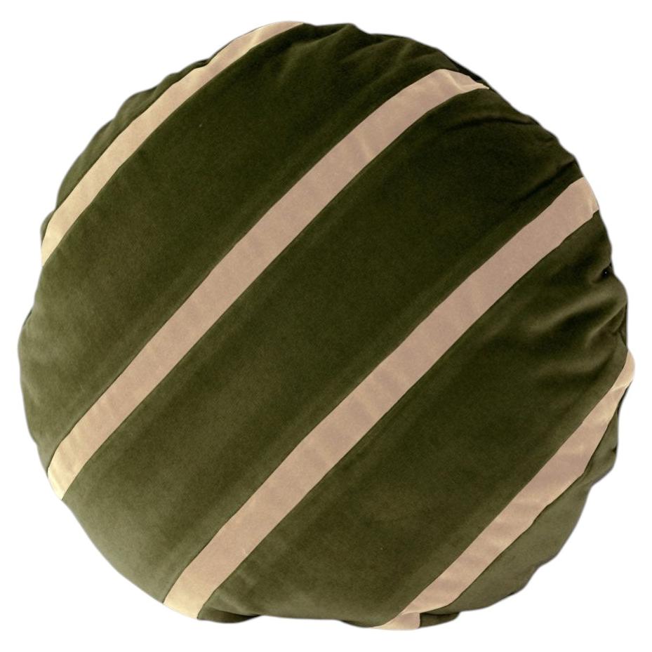 Coussin « Tigers Eye » rond, en velours de luxe, fait main, vert sec et rayures couleur cappuccino