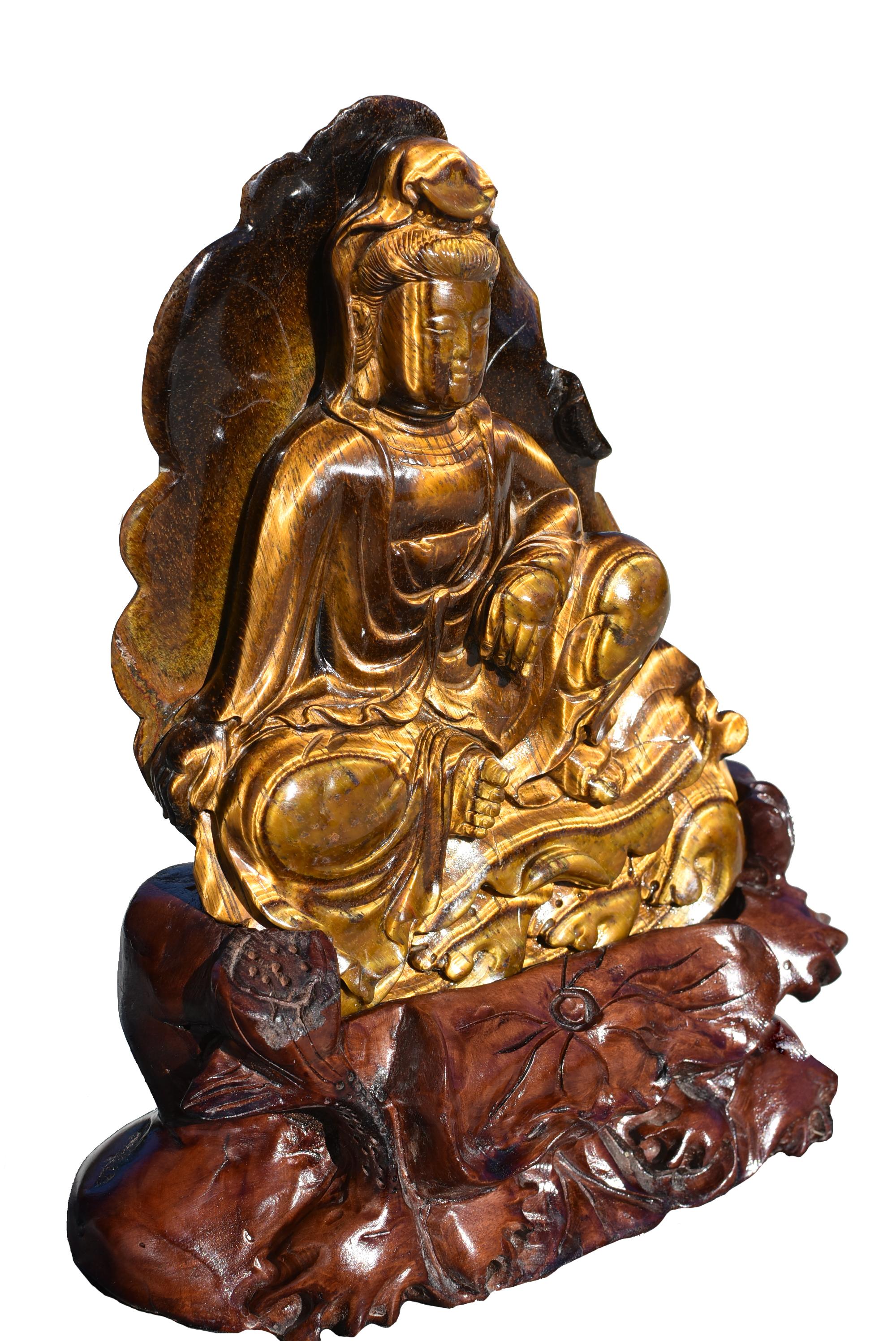 Statue Guan Yin Avalokiteshvara œil de tigre en lune d'eau en vente 7