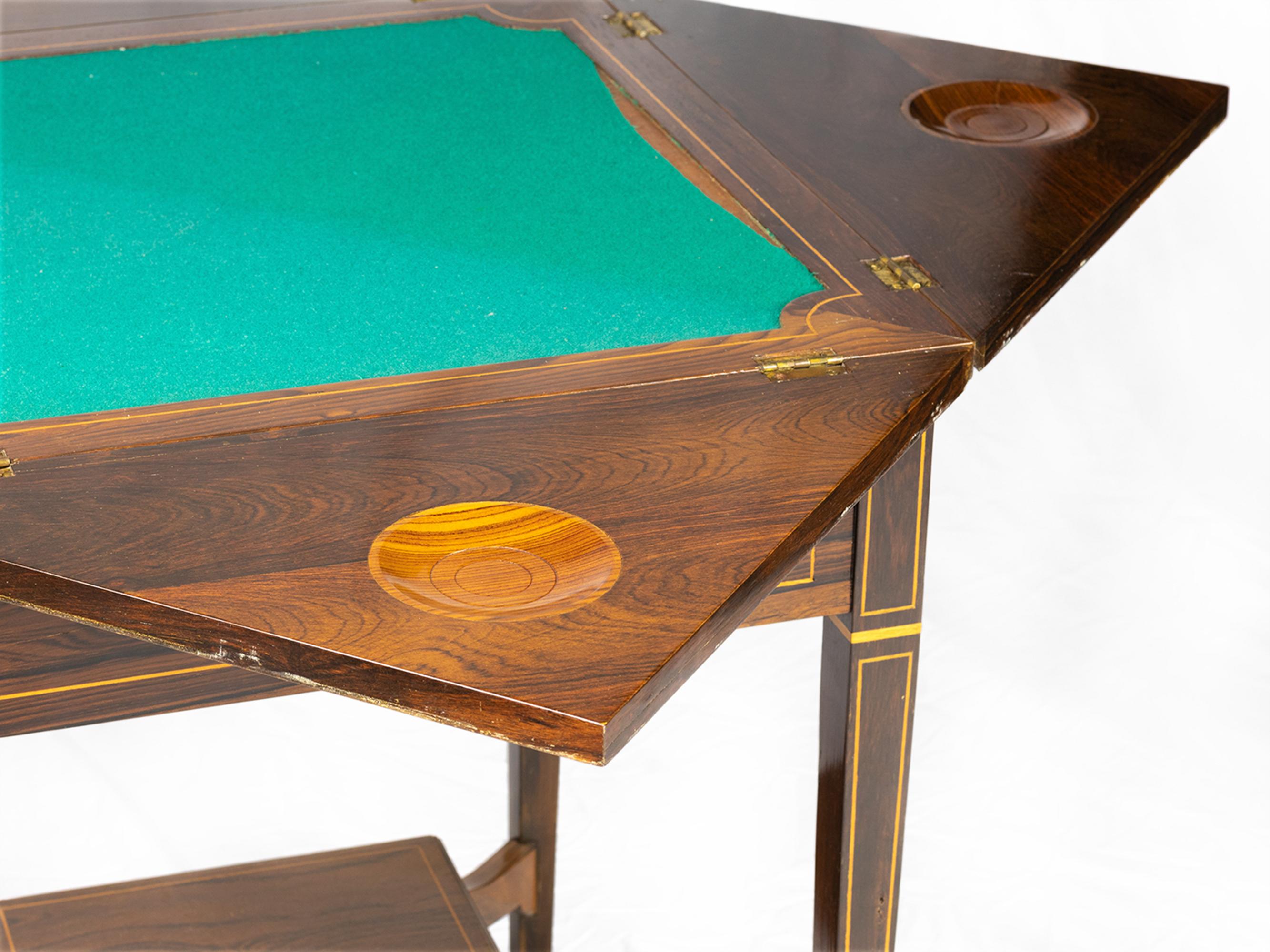 Tigerwood Victorian Handkerchief Table, 19th Century For Sale 1