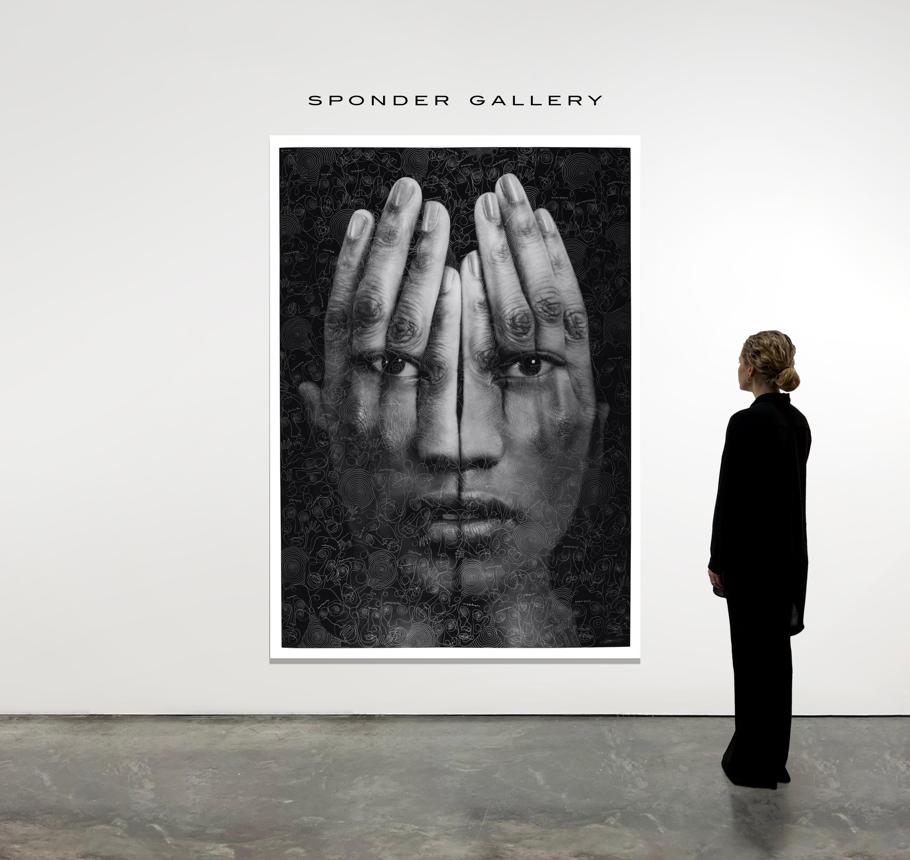 Black Mirror - Photograph di Tigran Tsitoghdzyan