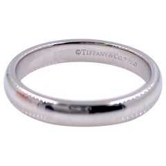 Tiifany & Co Classic Wedding Band Ring in Platinum