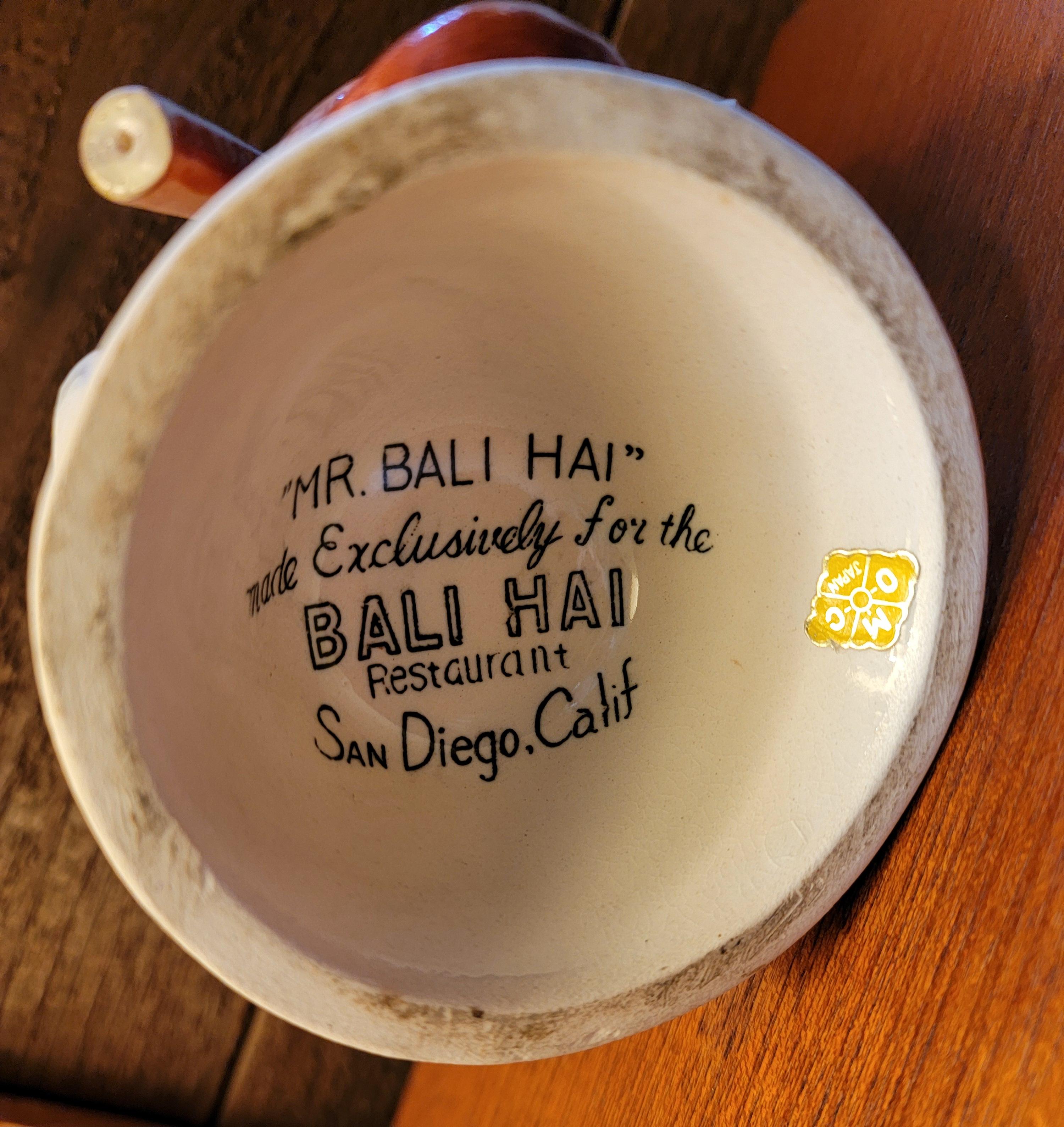 Taza clásica de bar Tiki de los años 60. Fabricado exclusivamente para el club 