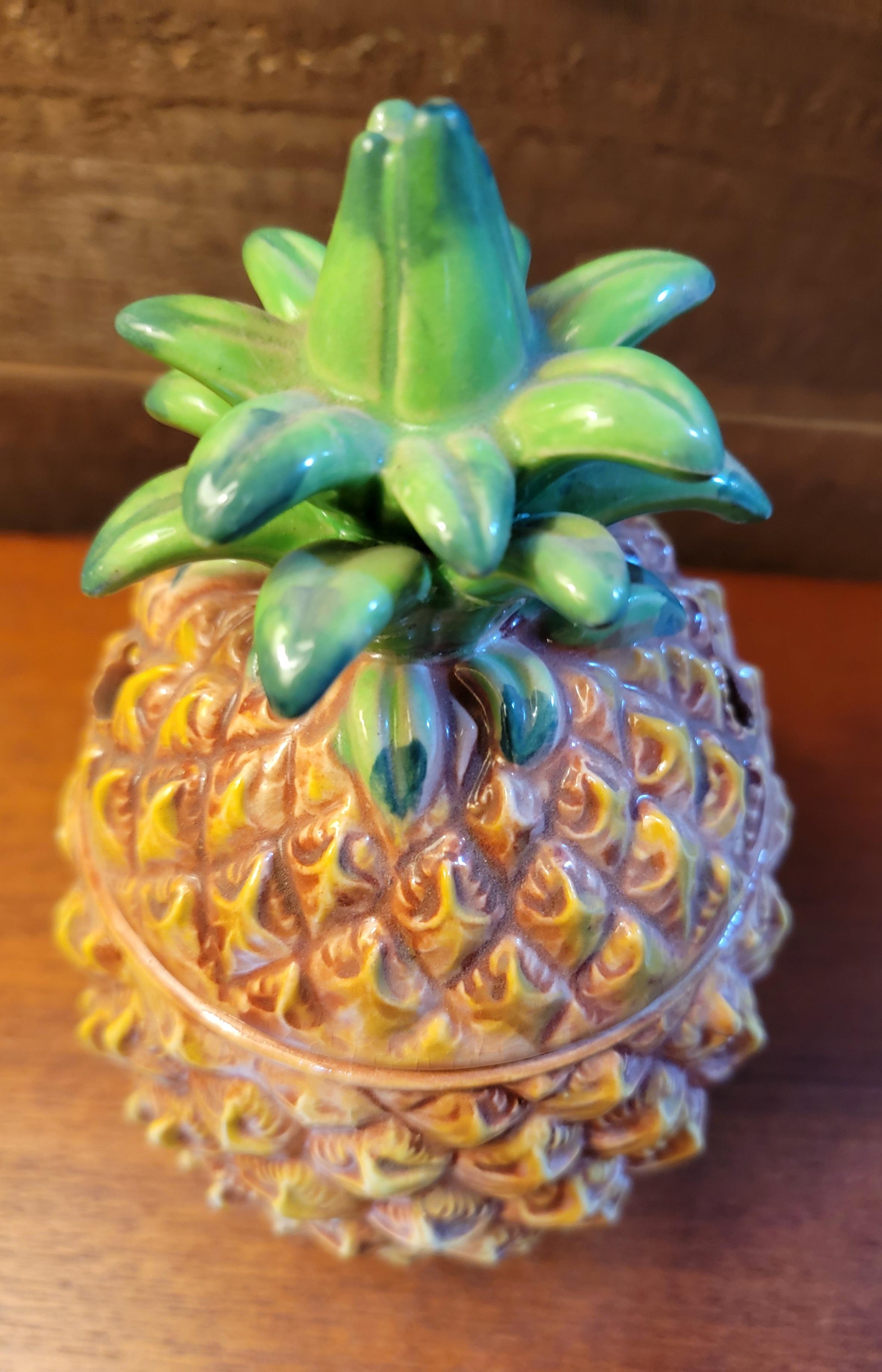 Tiki Bar Décoration Mug ananas Bon état - En vente à Fulton, CA