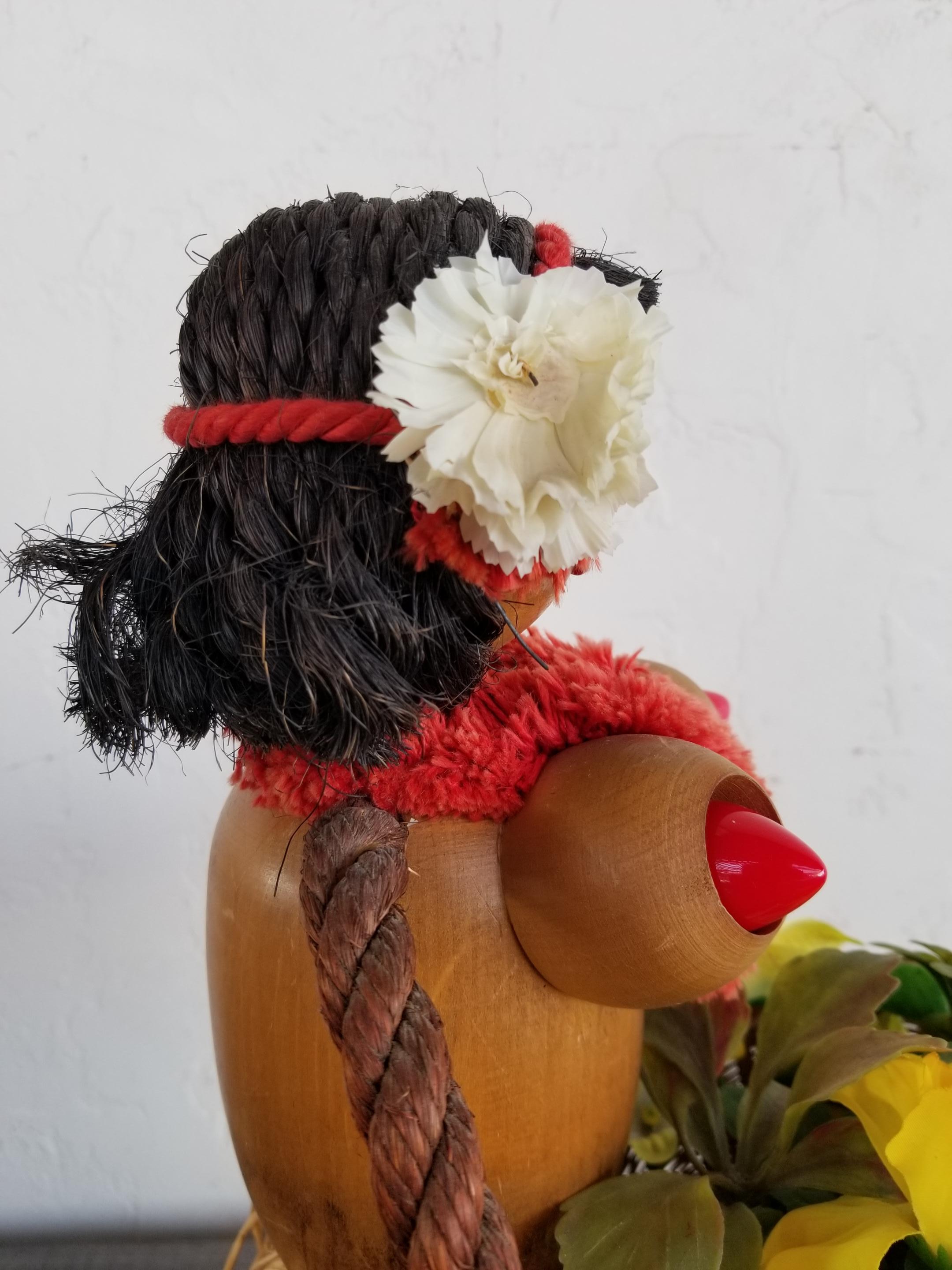 Tiki Hawaiian Hula Dancer Lamp In Good Condition For Sale In Fulton, CA