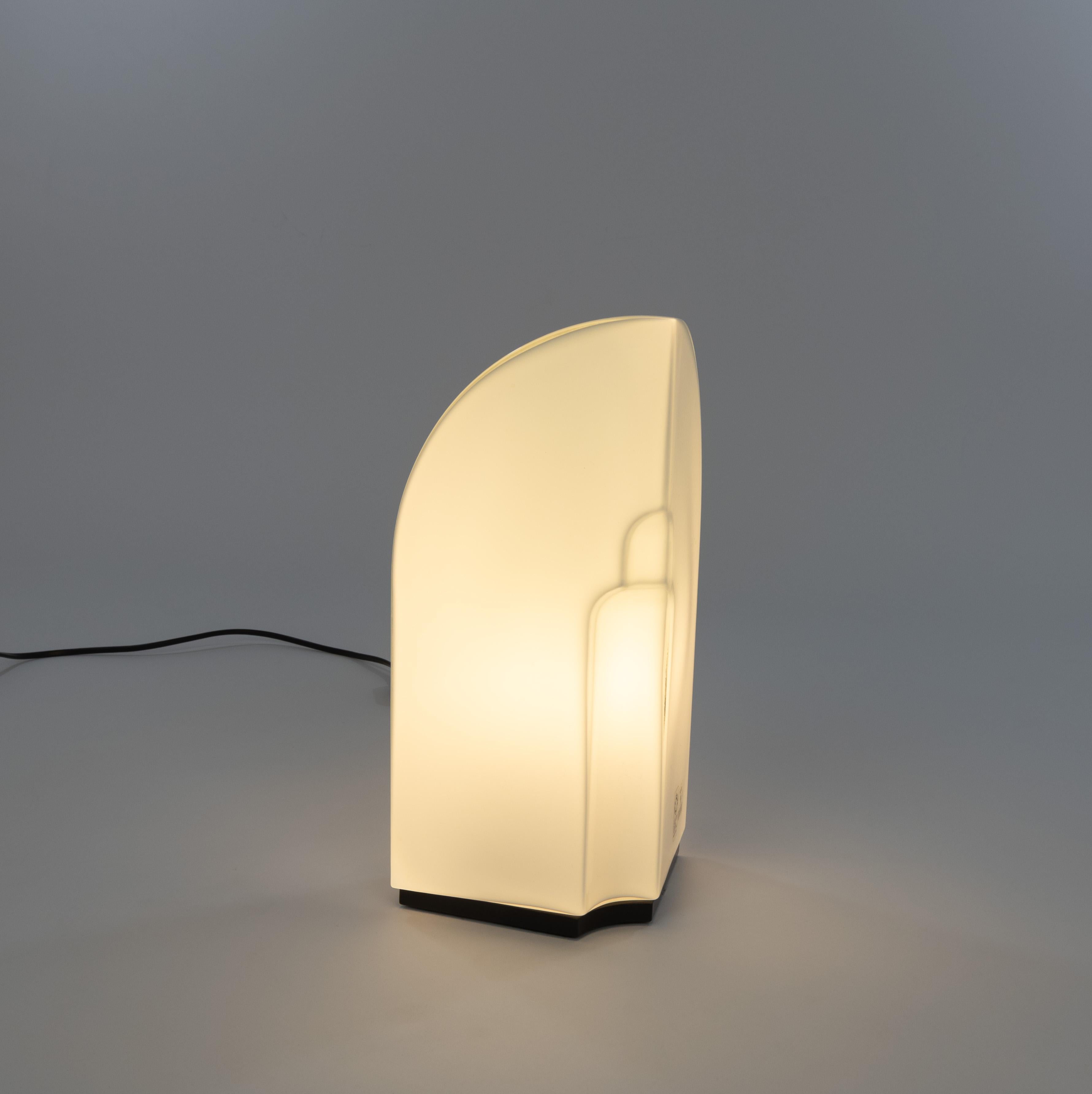 Metallo Tiki Table Lamp by Kazuhide Takahama for Leucos, 1980s in vendita