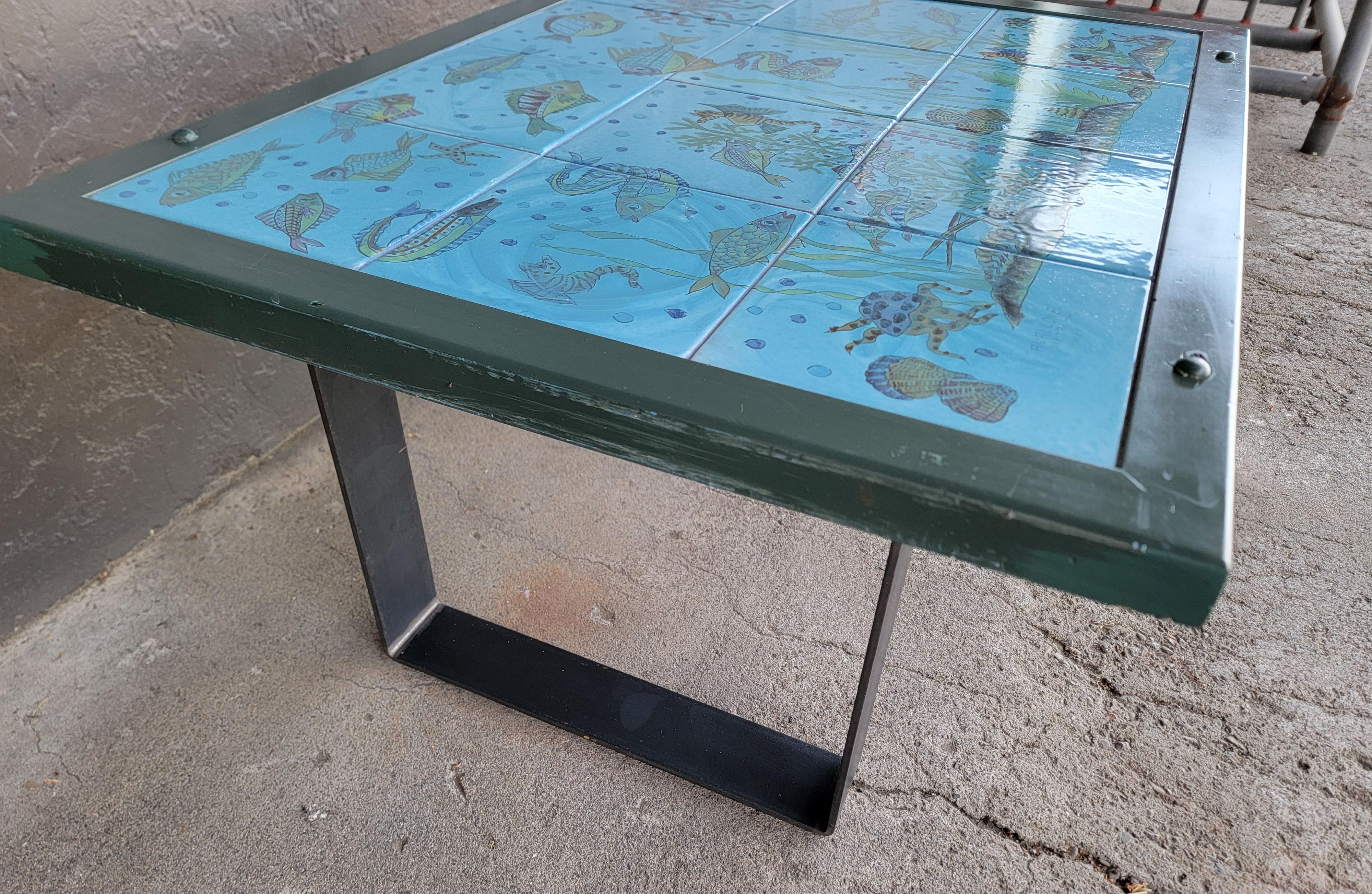 Tile Top Coffee Table Undersea or Fish Tank Nautical Theme In Good Condition For Sale In Fulton, CA