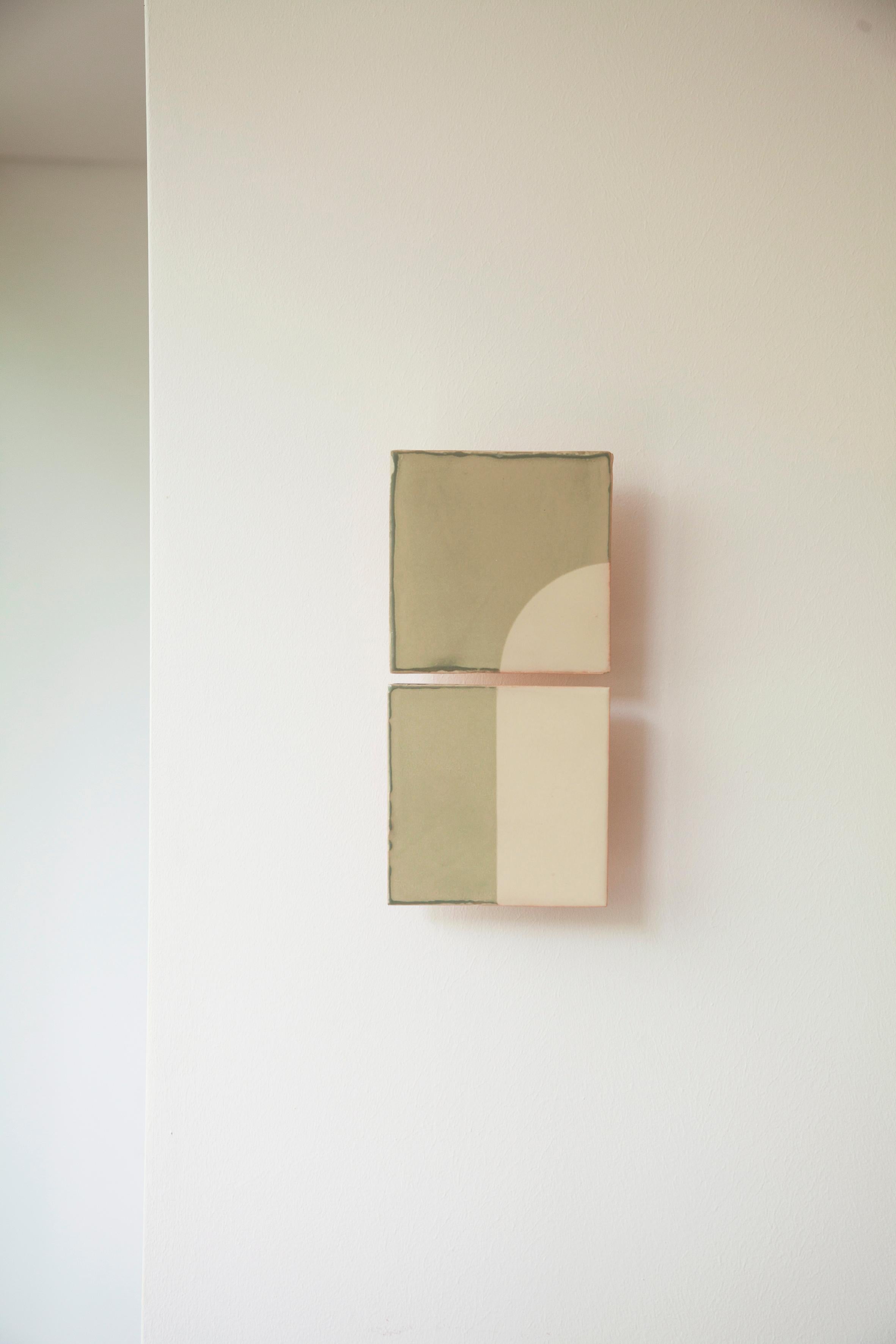 Tiles Door Green Ceramic Decorative Wall Lamp by Violaine d'Harcourt
Dimensions: D 5,4 x W 14 x H 29 cm.
Materials: Ceramic.

Wall light made in Portugal in collaboration with Dutch designer Marianne Smink, Bulb included: LED 9W. Available in